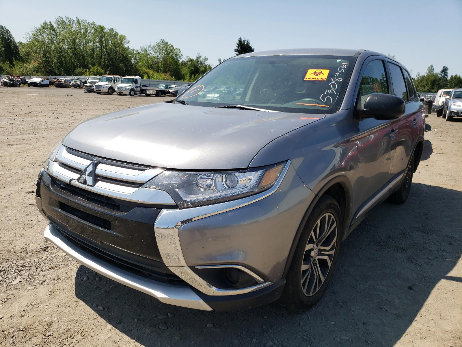 Photo 2 from auction – 2018 MITSUBISHI OUTLANDER with VIN JA4AD2A38JZ054568
