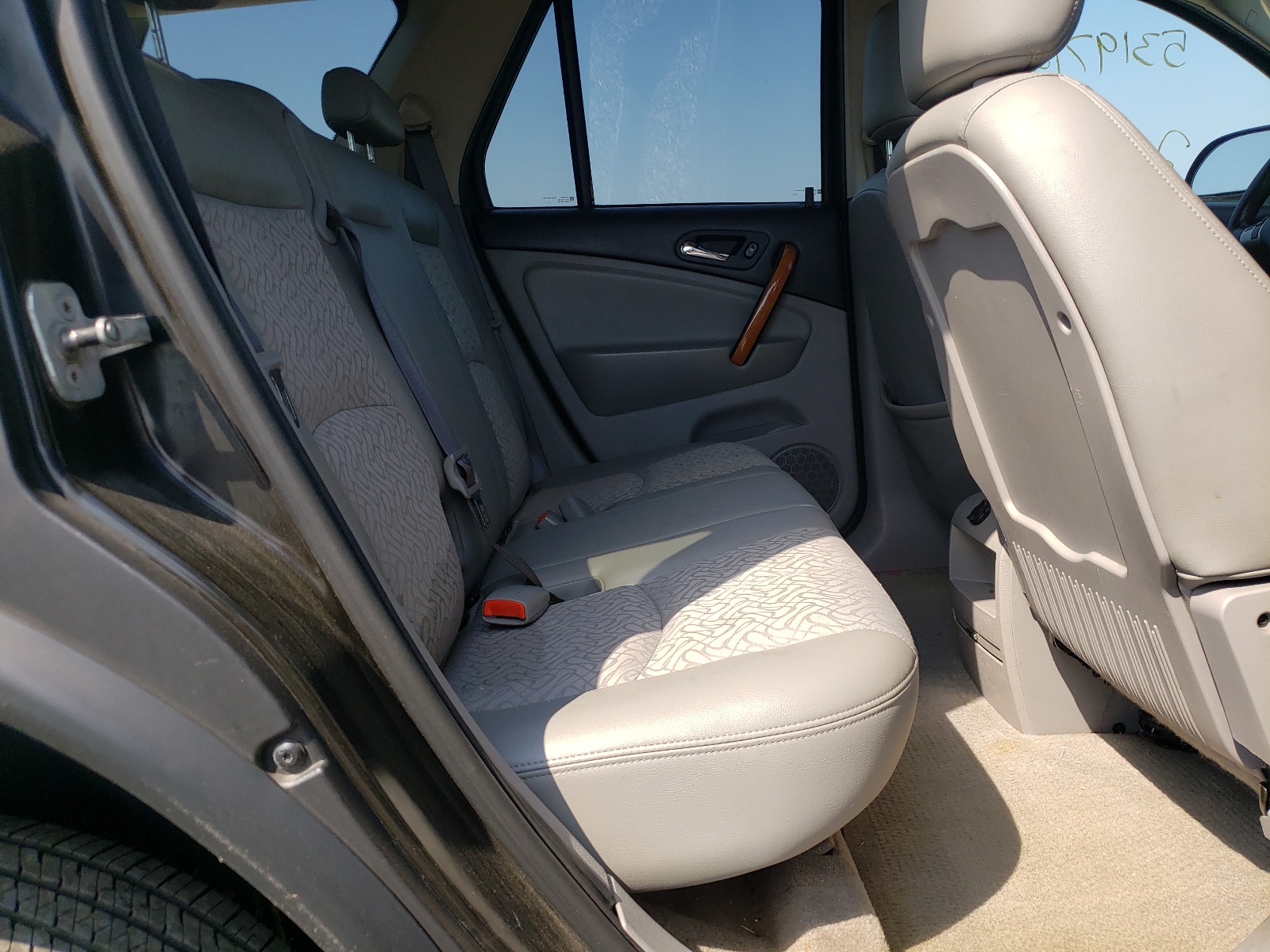 Photo 6 from auction – 2007 SATURN VUE with VIN 5GZCZ53447S850614