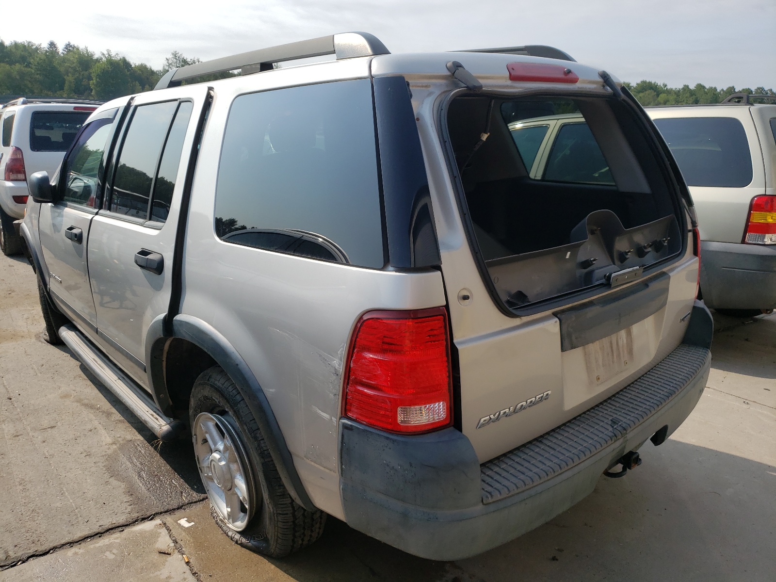 Фото 3 с аукциона – 2005 FORD EXPLORER X с VIN 1FMZU72K65UB03907