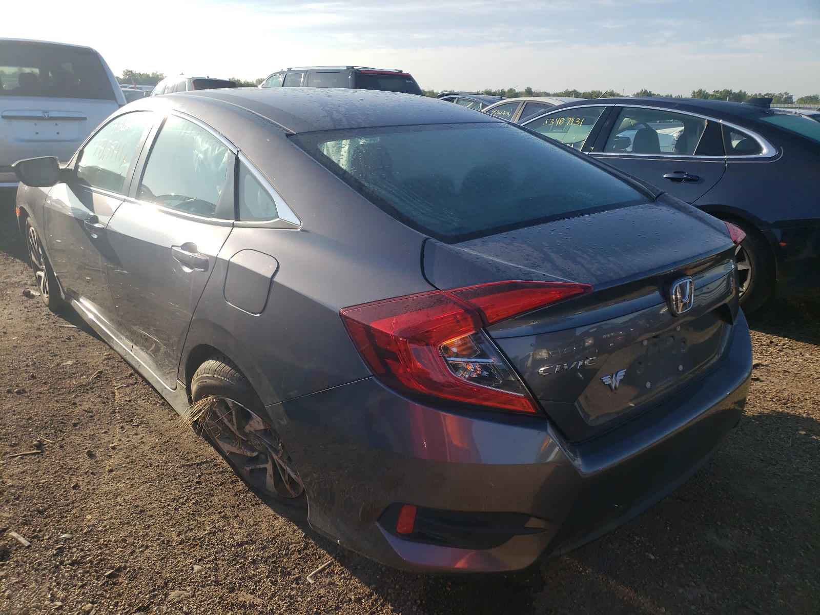 Photo 3 from auction – 2016 HONDA CIVIC EX with VIN 19XFC2F77GE047478