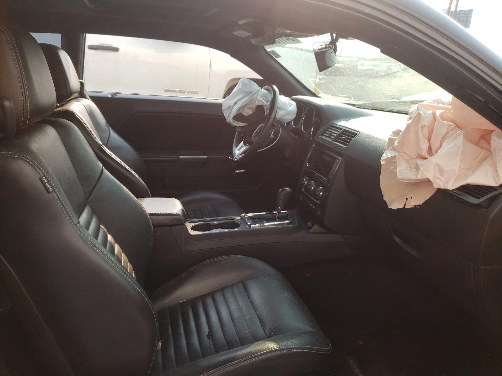 Photo 5 from auction – 2014 DODGE CHALLENGER with VIN 2C3CDYAG5EH111968