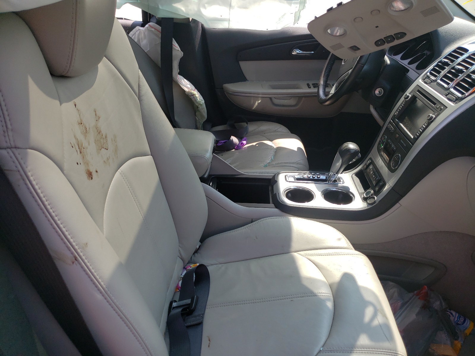 Photo 5 from auction – 2011 GMC ACADIA SLT with VIN 1GKKRRED1BJ149601