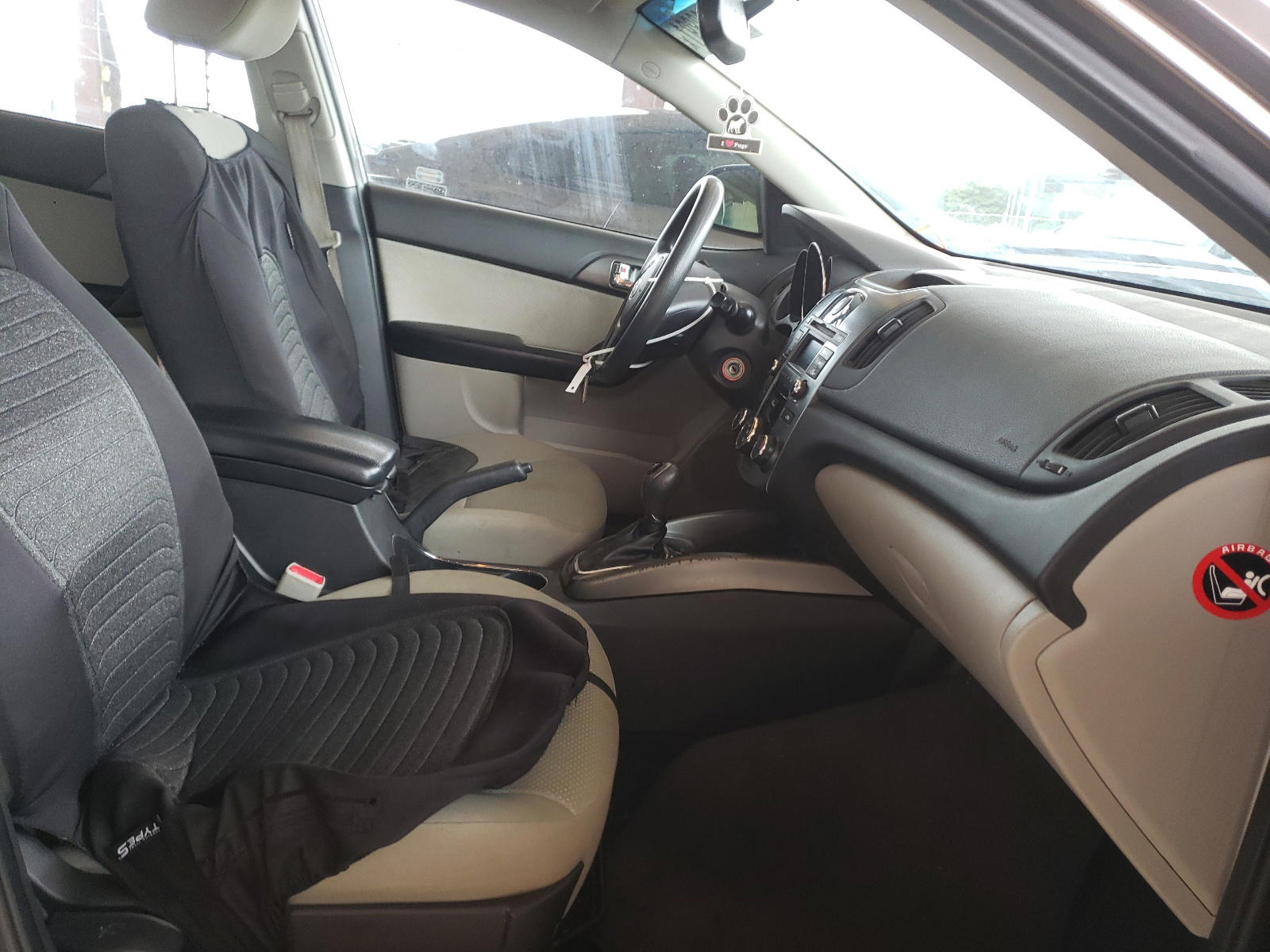 Photo 5 from auction – 2013 KIA FORTE EX with VIN KNAFU4A28D5736275