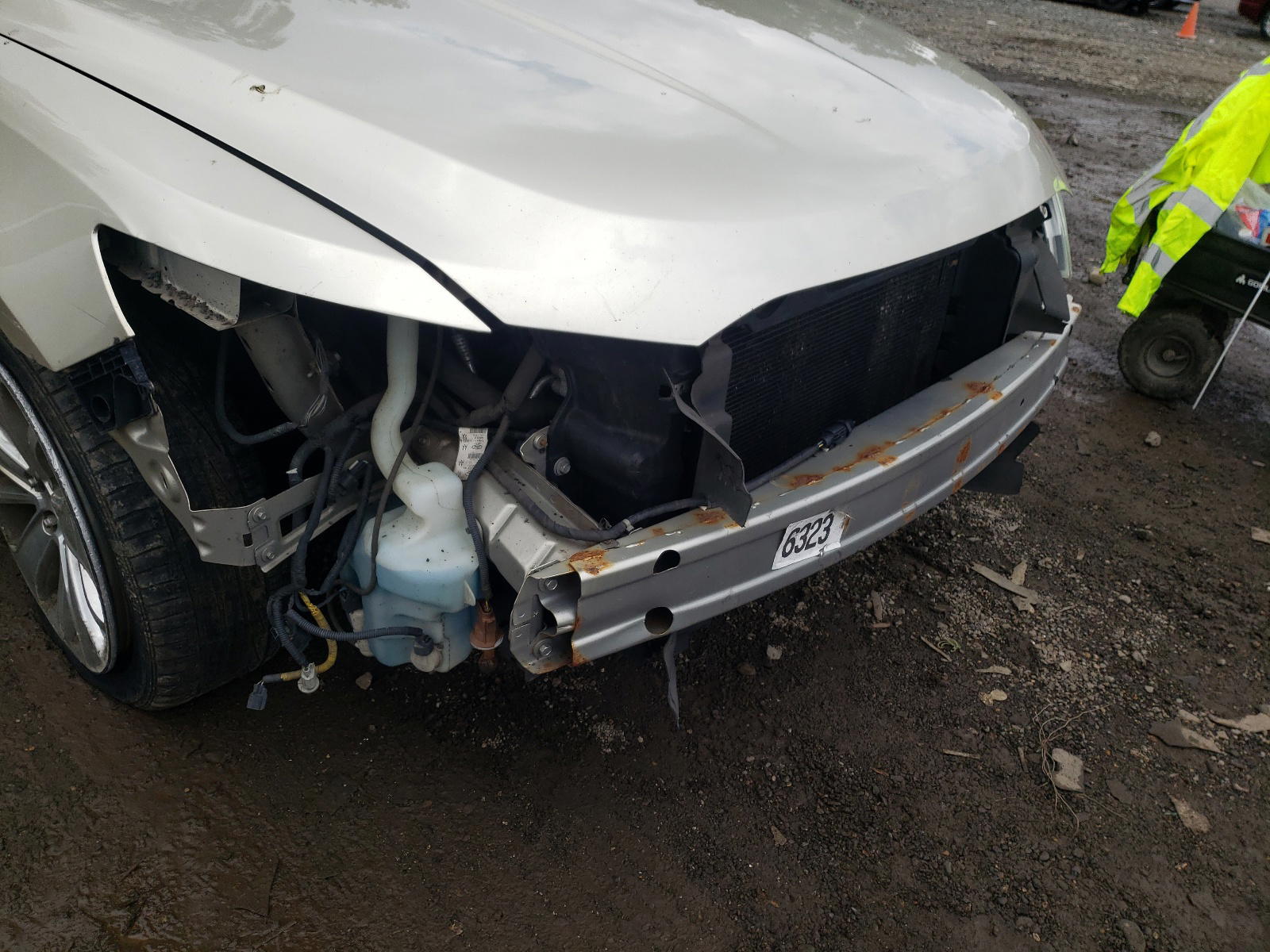 Photo 9 from auction – 2011 FORD TAURUS LIM with VIN 1FAHP2FW7BG131044