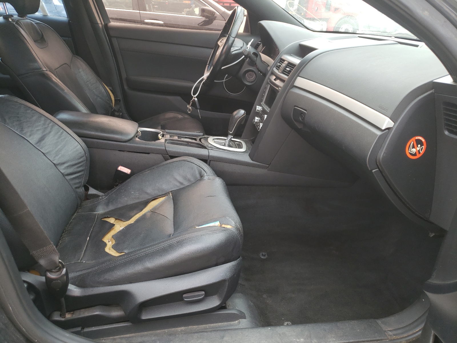 Photo 5 from auction – 2009 PONTIAC G8 with VIN 6G2ER57719L193175