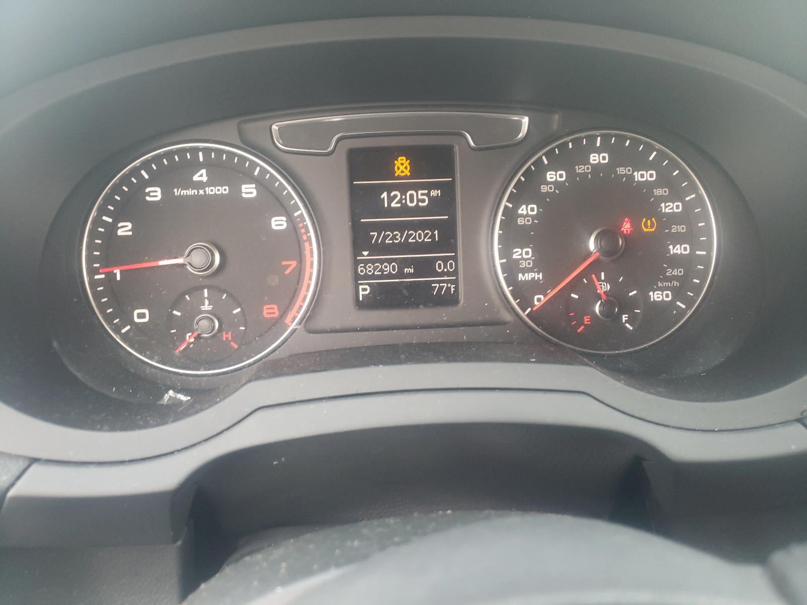 Photo 8 from auction – 2017 AUDI Q3 PREMIUM with VIN WA1BCCFS1HR005767