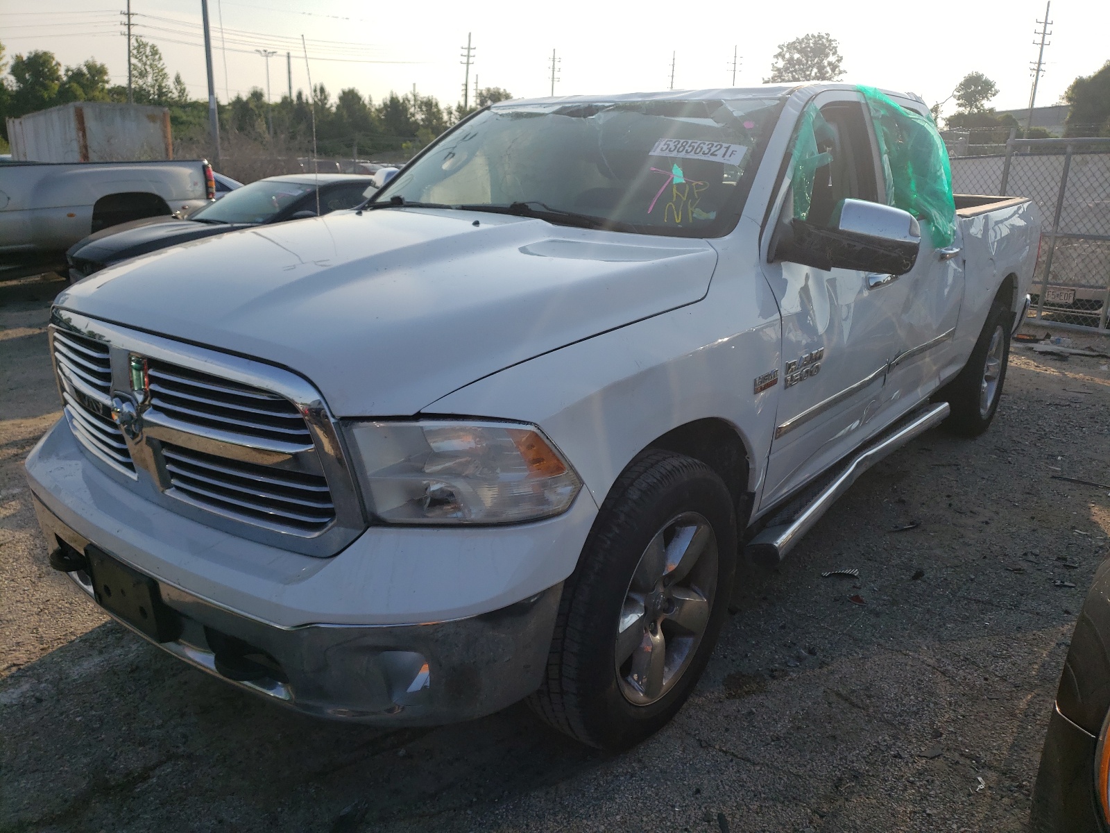 Фото 2 с аукциона – 2015 RAM 1500 SLT с VIN 1C6RR7TT7FS635815