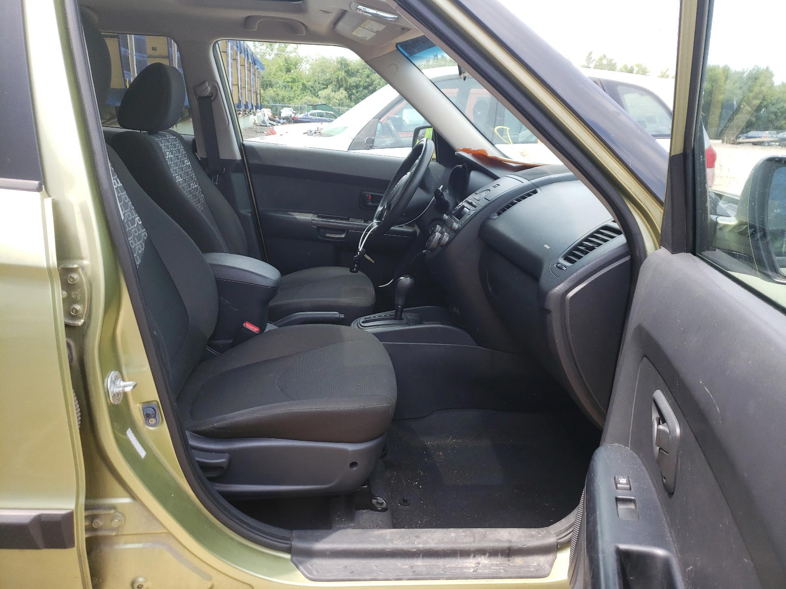 Photo 5 from auction – 2010 KIA SOUL + with VIN KNDJT2A22A7079753