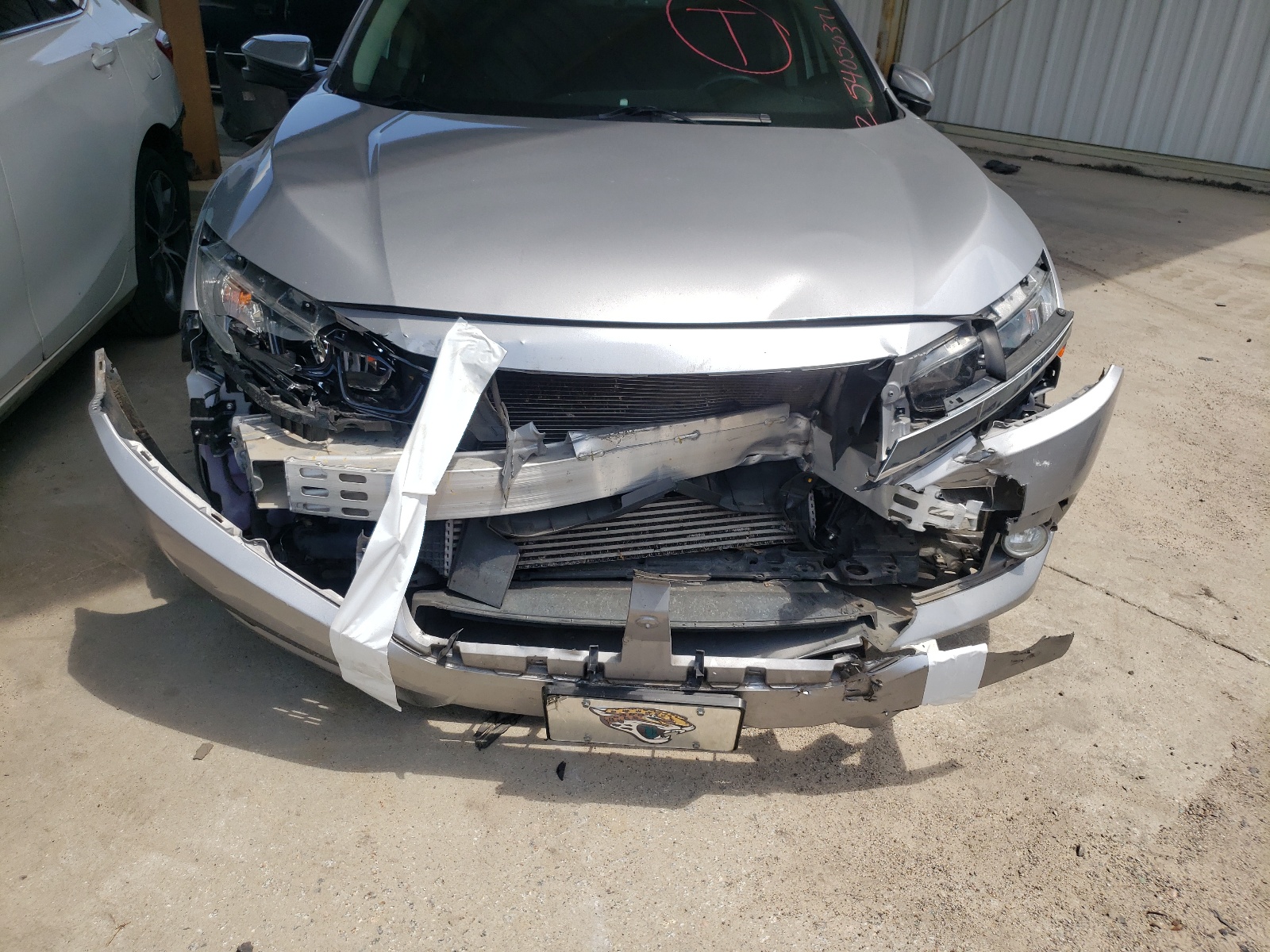 Photo 9 from auction – 2017 HONDA CIVIC EXL with VIN 2HGFC1F75HH658773