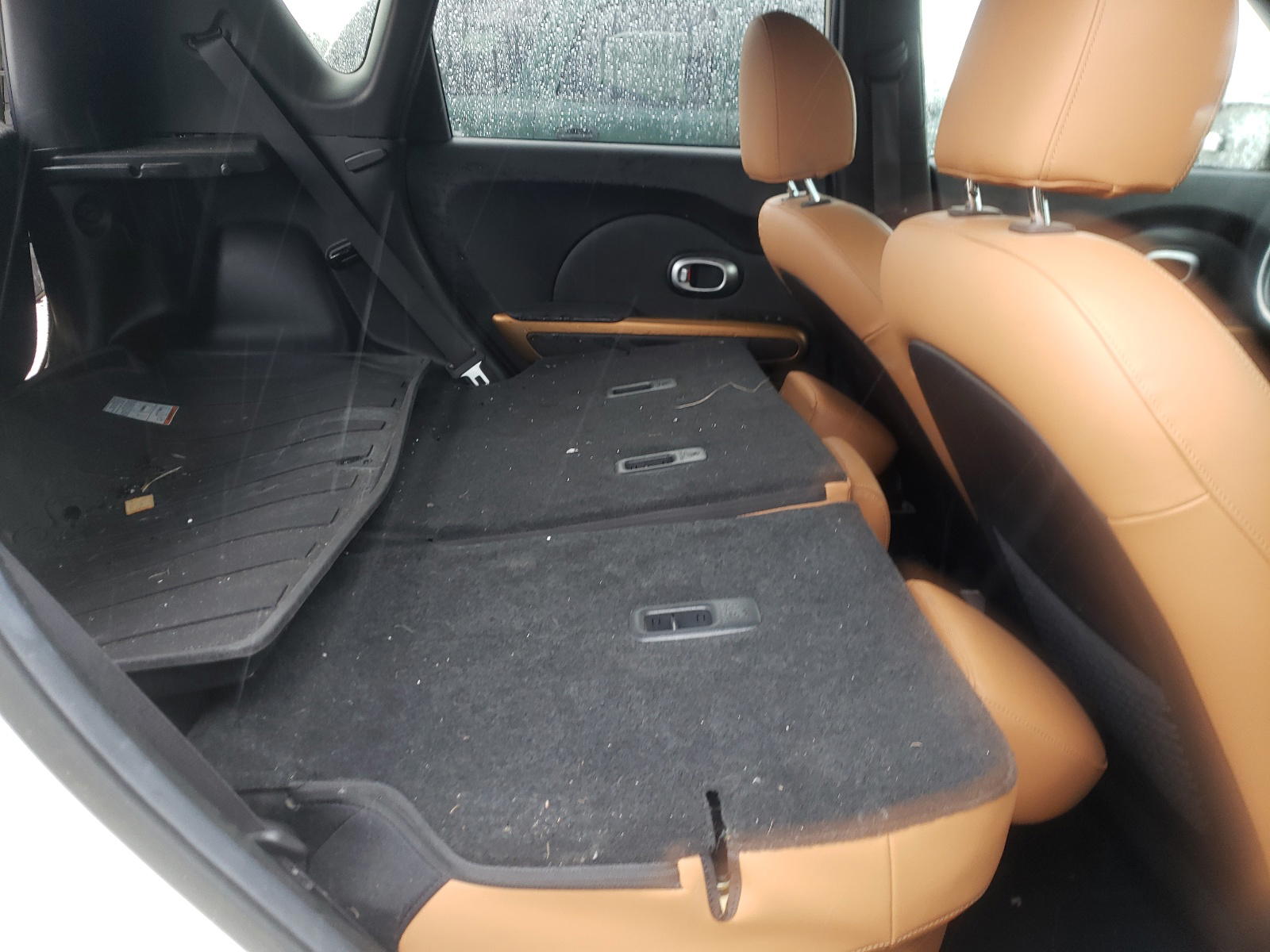 Photo 6 from auction – 2015 KIA SOUL with VIN KNDJX3A58F7150790