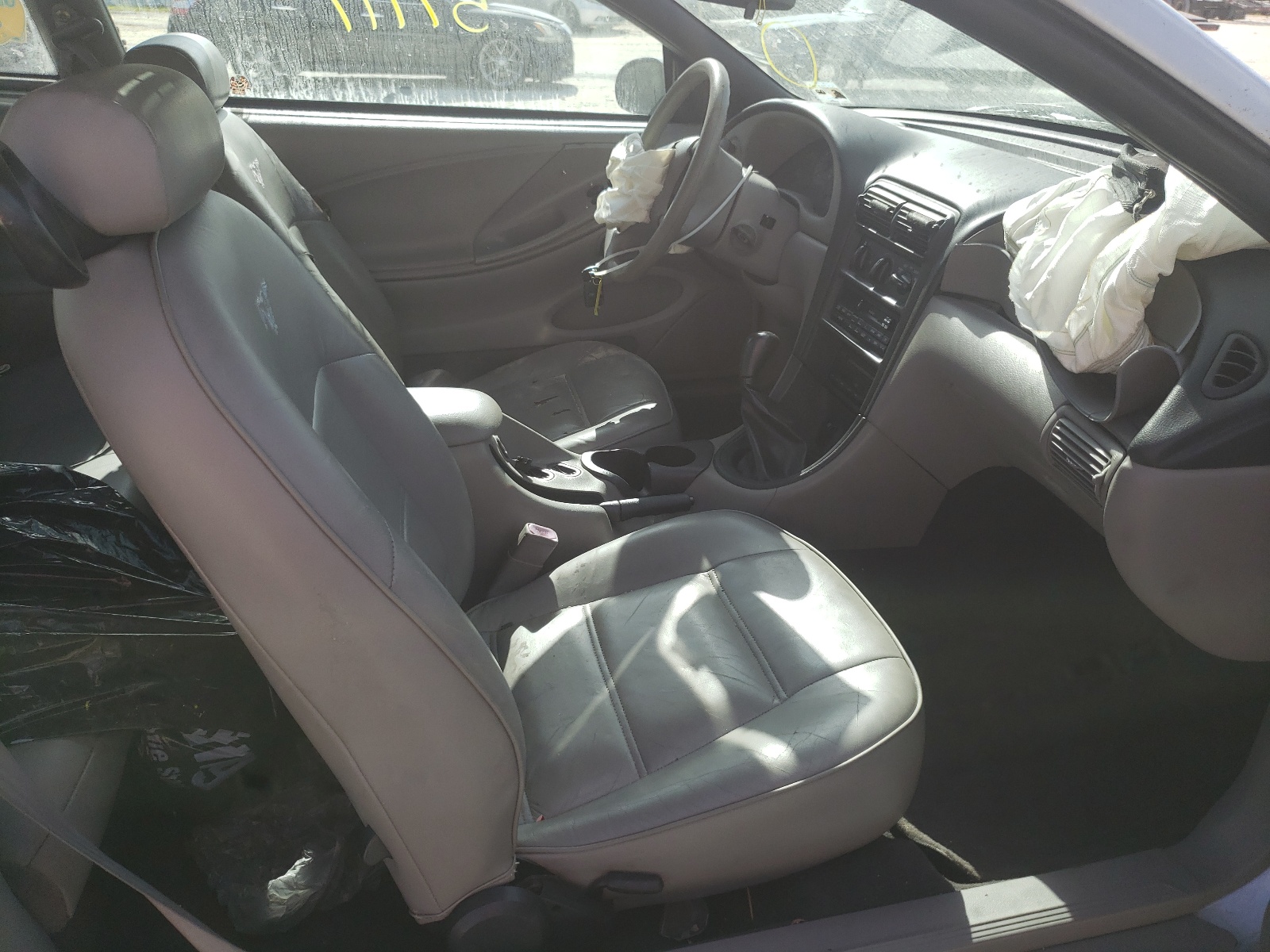Zdjęcie 5 z aukcji – 2000 FORD MUSTANG z VIN 1FAFP4041YF263967