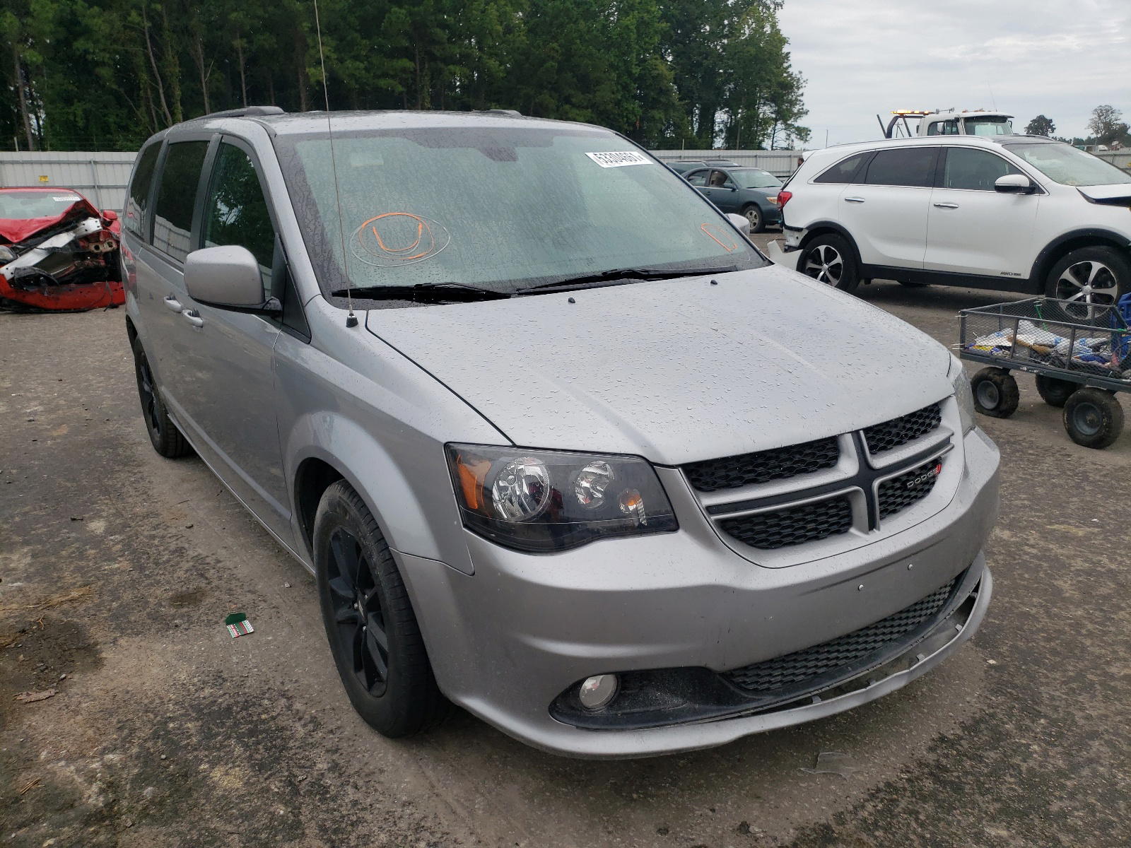 DODGE GRAND CARA 2019 with VIN 2C4RDGEG3KR742914 - Photo from auction