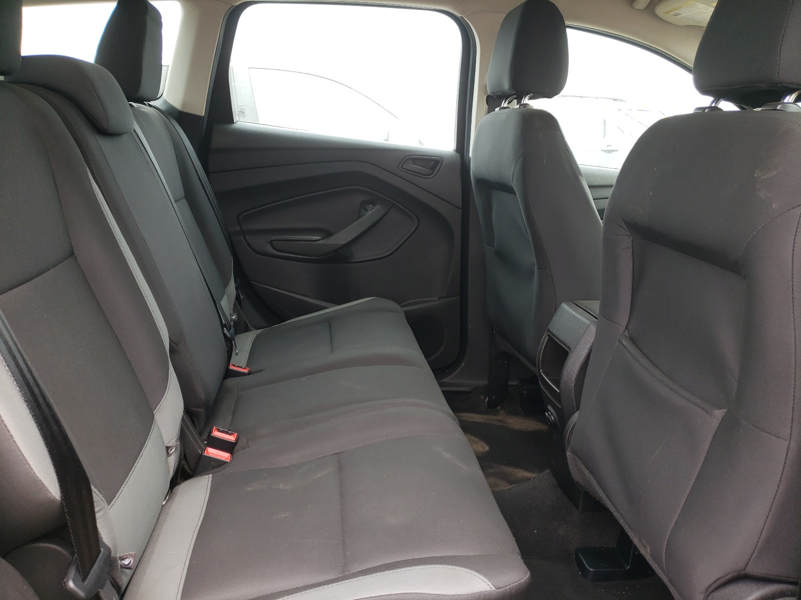 صورة رقم 6 من المزاد - 2016 FORD ESCAPE S مع VIN 1FMCU0F75GUC74816