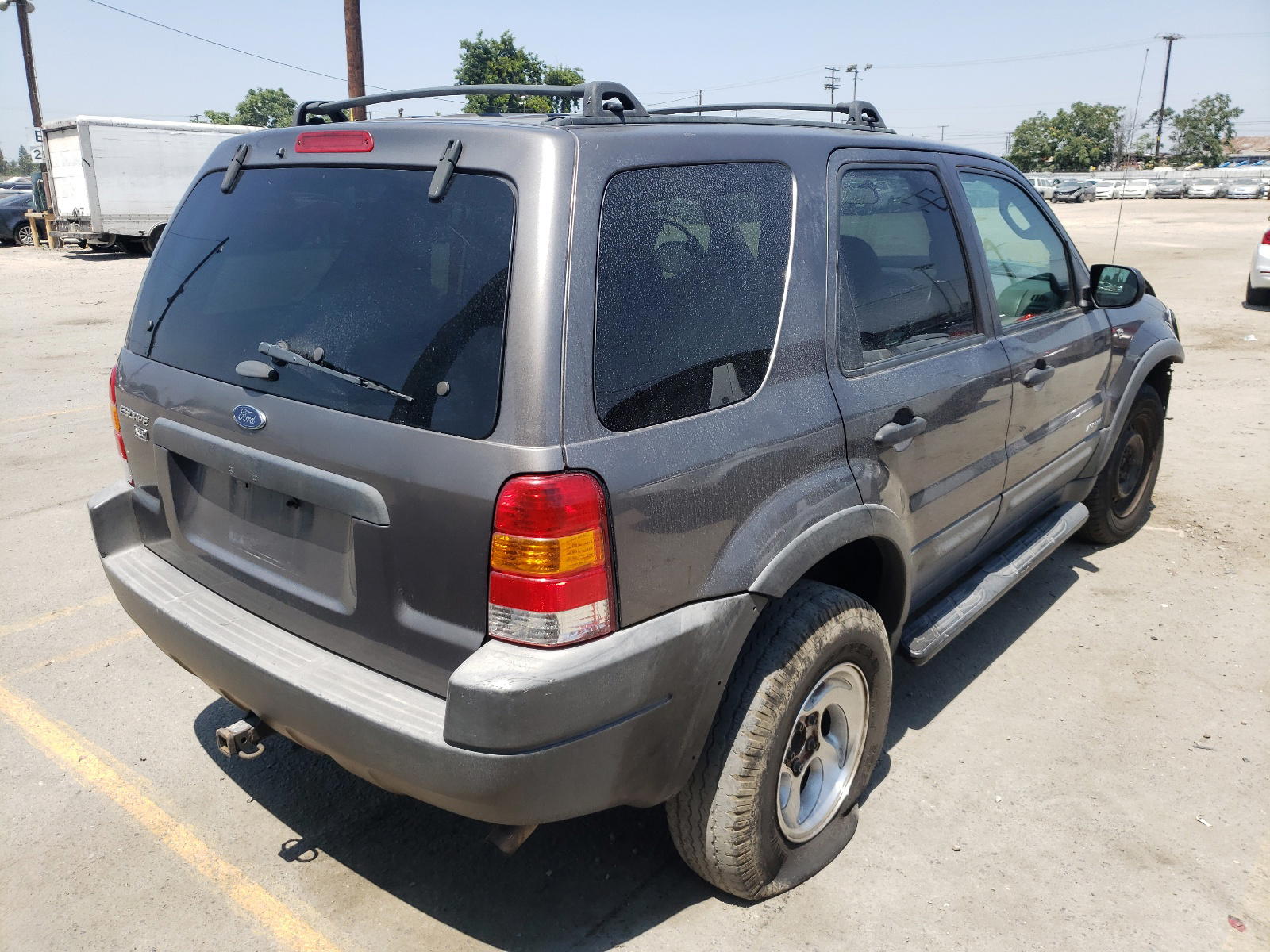 Photo 4 from auction – 2002 FORD ESCAPE XLT with VIN 1FMCU03162KD34543