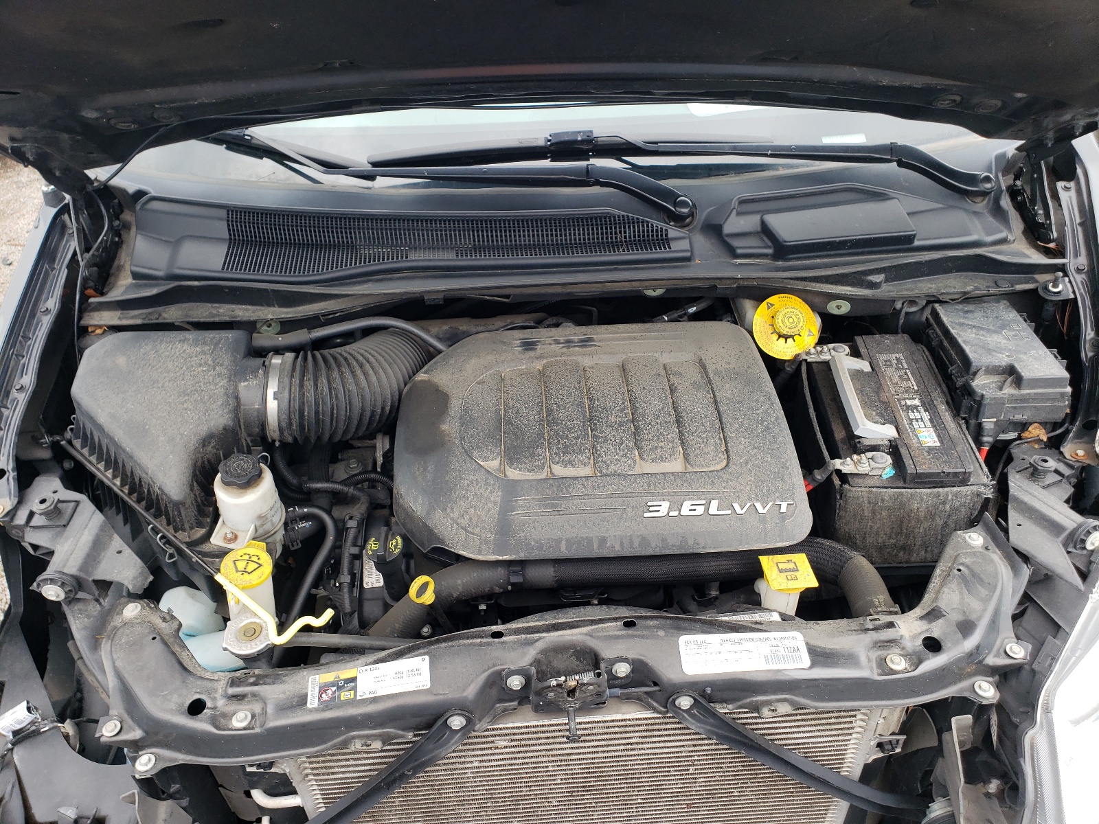 Photo 7 from auction – 2015 CHRYSLER TOWN & COU with VIN 2C4RC1CG0FR677688