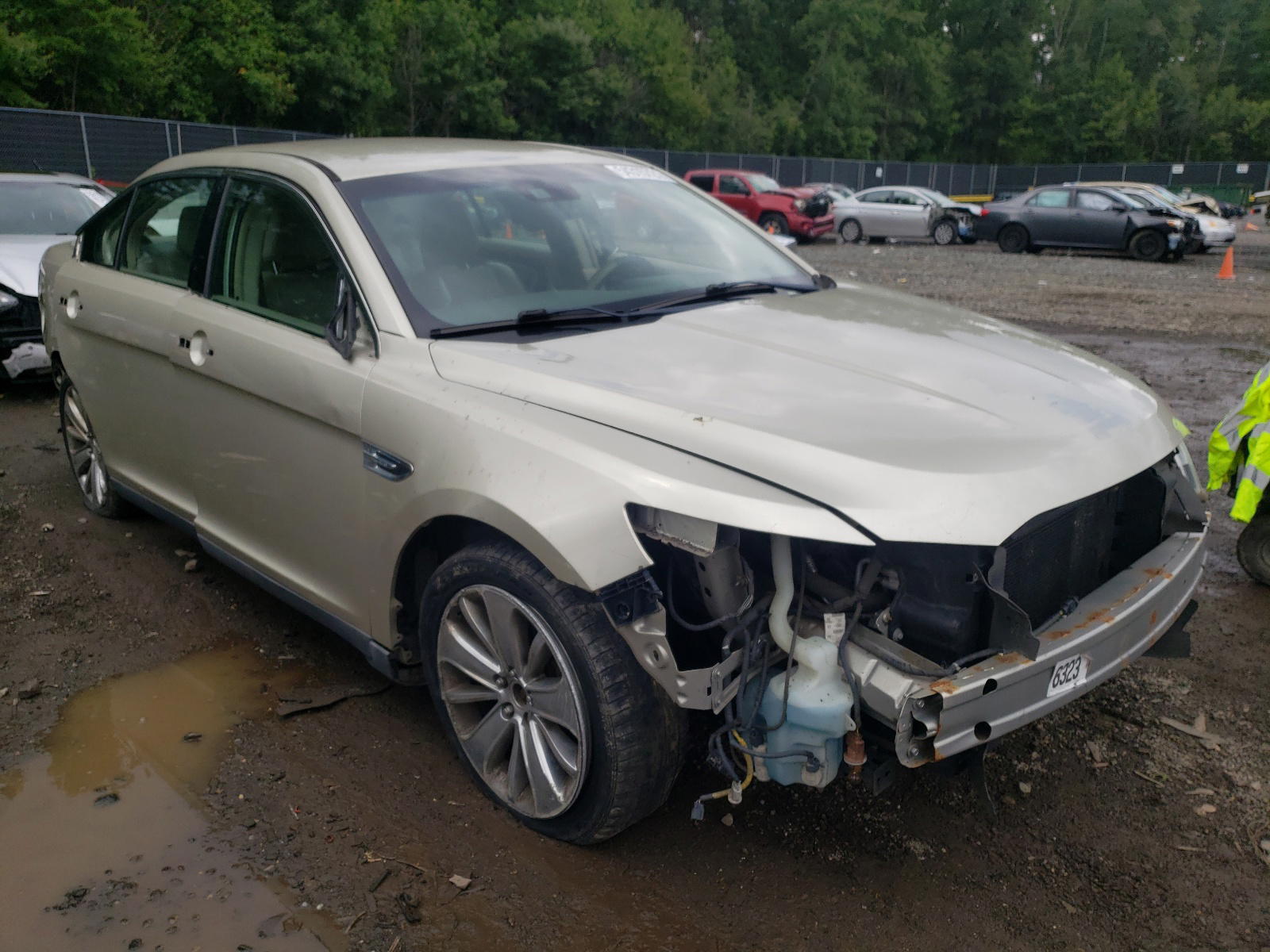 FORD TAURUS LIM 2011 with VIN 1FAHP2FW7BG131044 - Photo from auction
