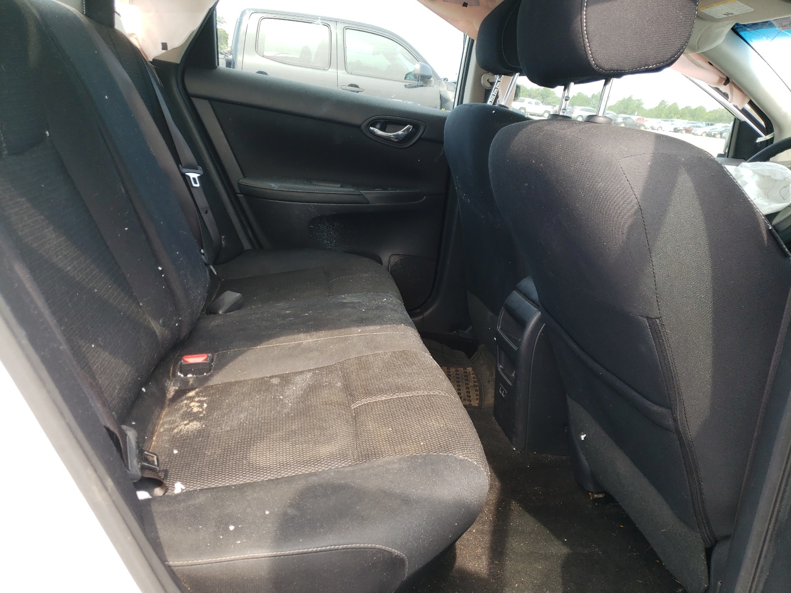 Photo 6 from auction – 2017 NISSAN SENTRA S with VIN 3N1AB7AP1HY378450