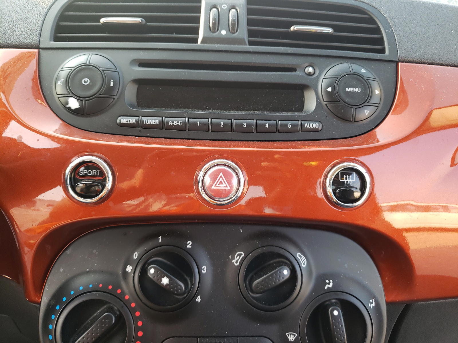 Photo 9 from auction – 2012 FIAT 500 POP with VIN 3C3CFFARXCT287936