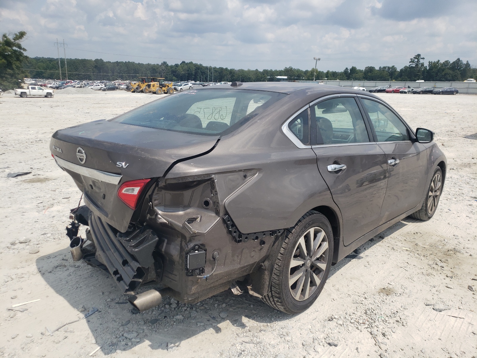 Photo 4 from auction – 2017 NISSAN ALTIMA 2.5 with VIN 1N4AL3AP1HC134718