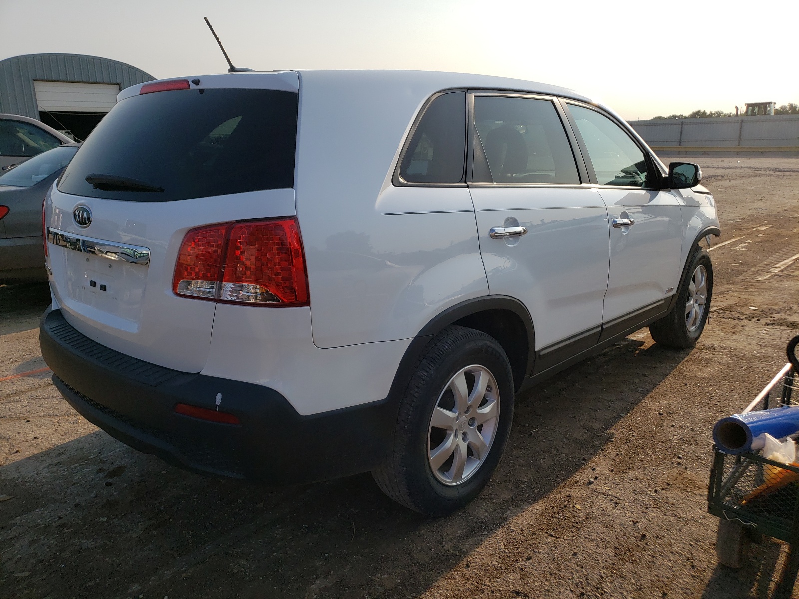 Photo 4 from auction – 2011 KIA SORENTO BA with VIN 5XYKTCA12BG164002