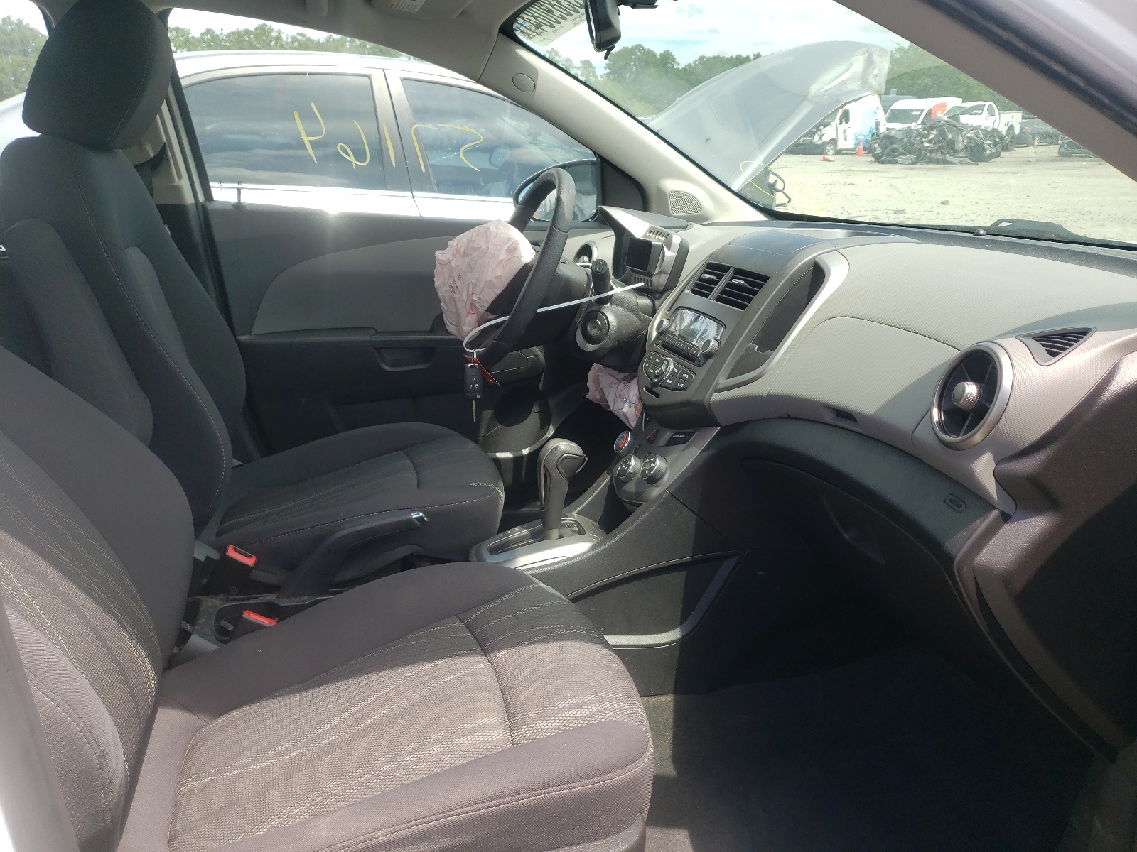 Photo 5 from auction – 2015 CHEVROLET SONIC LT with VIN 1G1JC6SH5F4171435