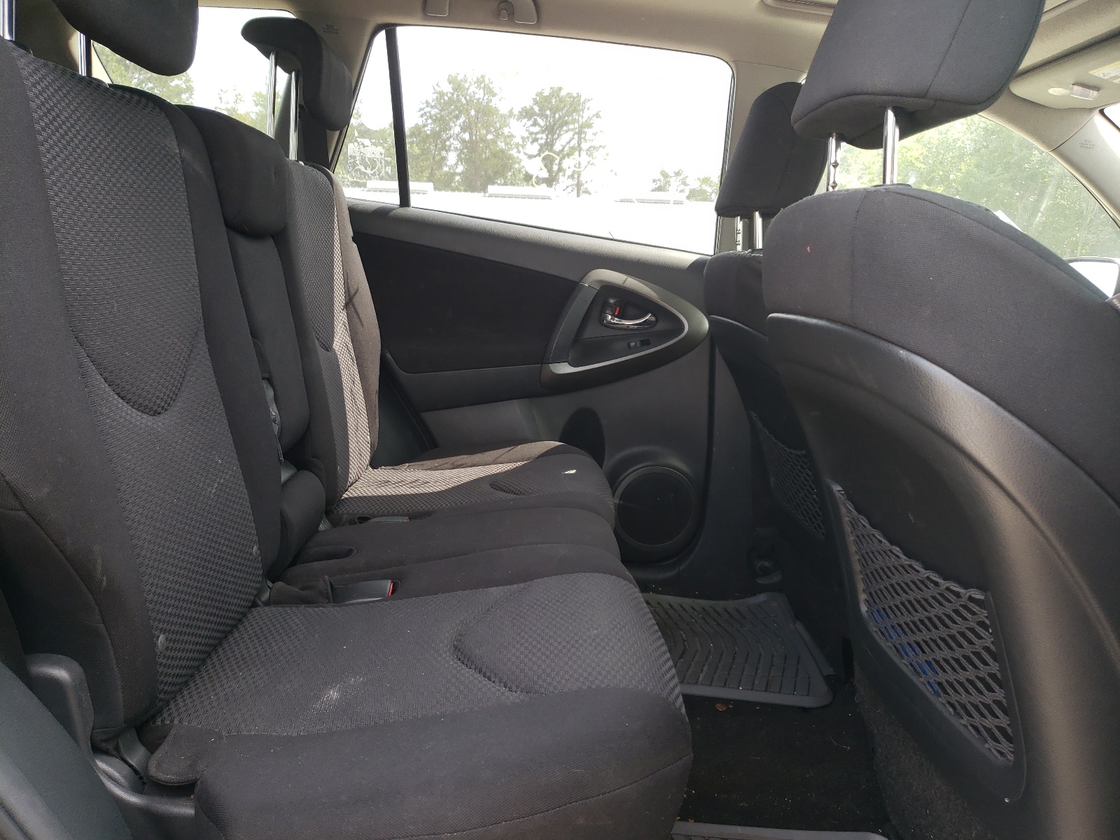 Photo 6 from auction – 2011 TOYOTA RAV4 SPORT with VIN JTMRF4DV1B5043013