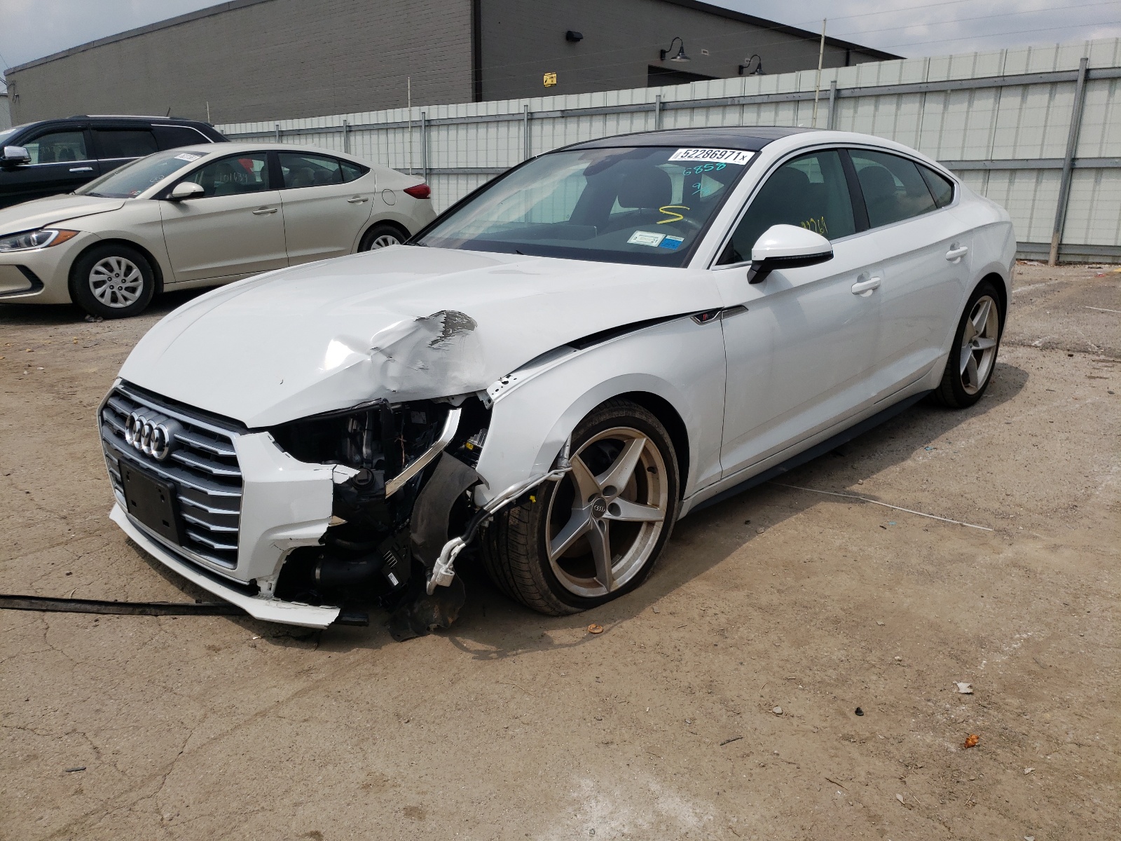صورة رقم 2 من المزاد - 2018 AUDI A5 PREMIUM مع VIN WAUENCF50JA136858