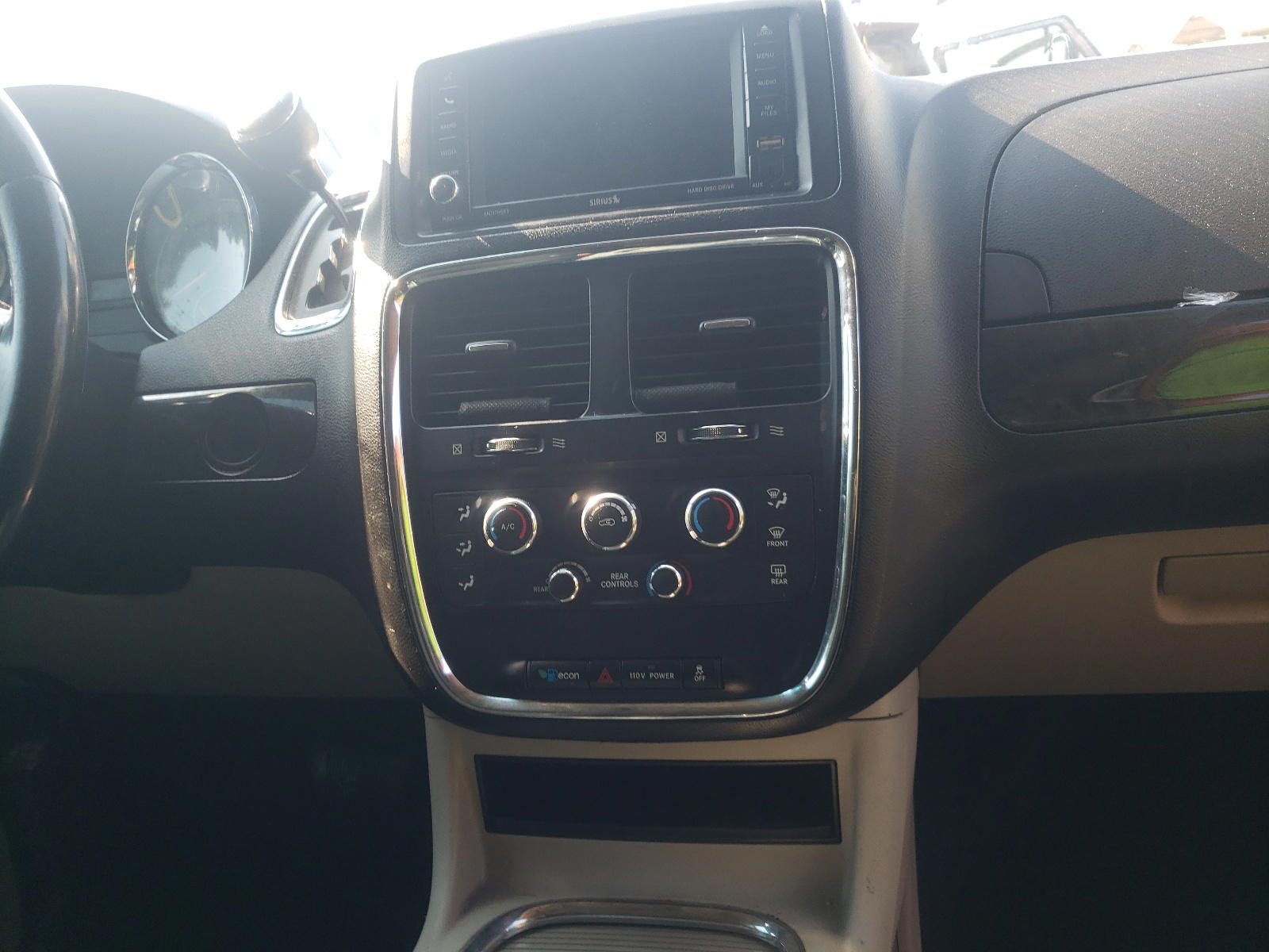 Photo 9 from auction – 2012 DODGE GRAND CARA with VIN 2C4RDGCG4CR136431