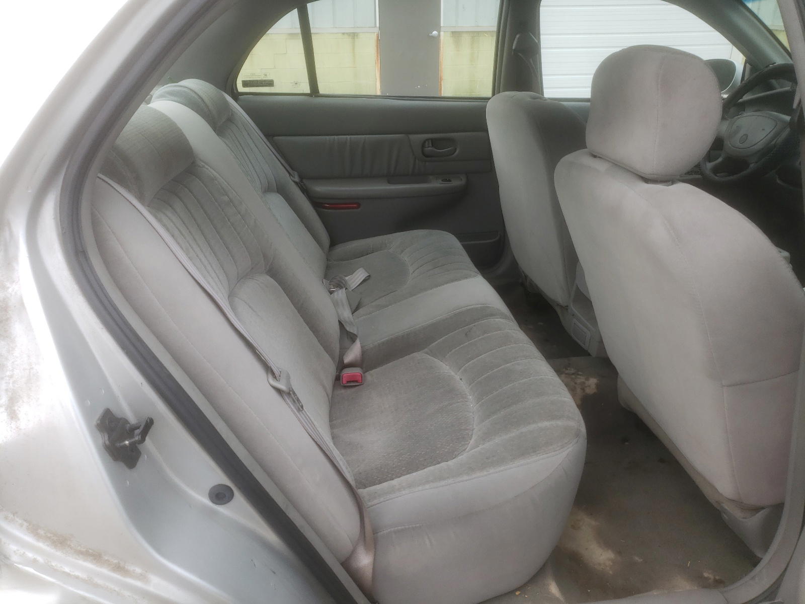 Photo 6 from auction – 2001 BUICK CENTURY CU with VIN 2G4WS52J211110105
