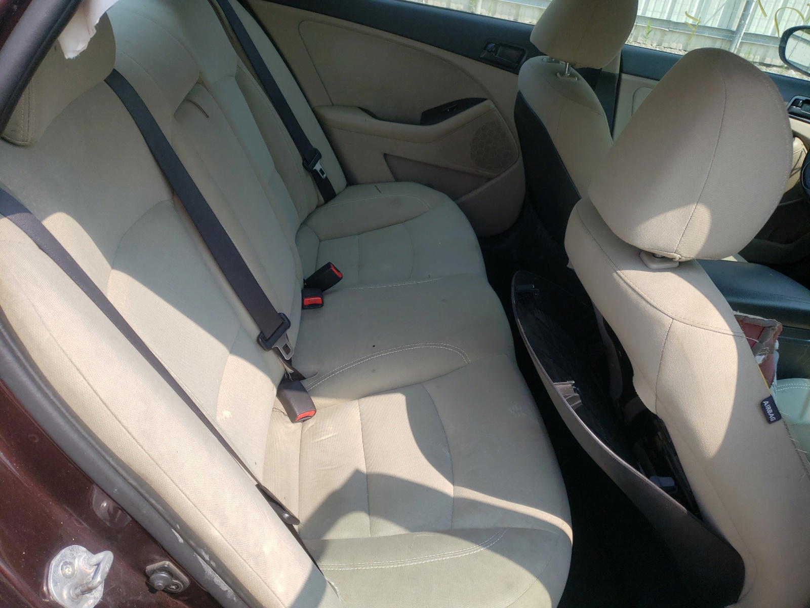 Photo 6 from auction – 2012 KIA OPTIMA LX with VIN 5XXGM4A71CG020170