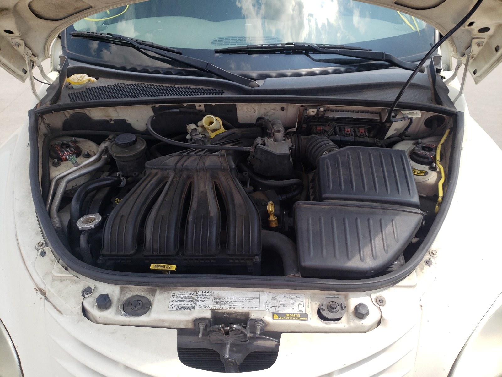 Photo 7 from auction – 2005 CHRYSLER PT CRUISER with VIN 3C4FY48B85T515516