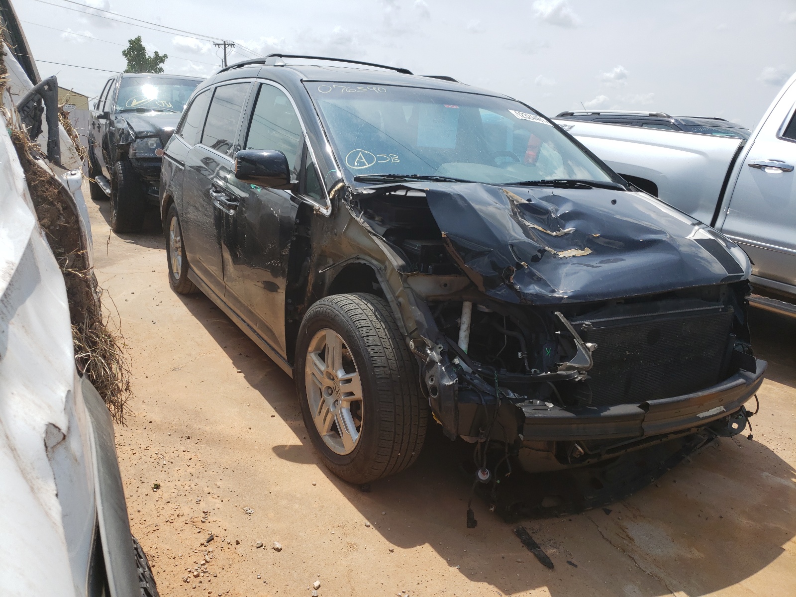 Photo 1 from auction – 2012 HONDA ODYSSEY TO with VIN 5FNRL5H94CB076390