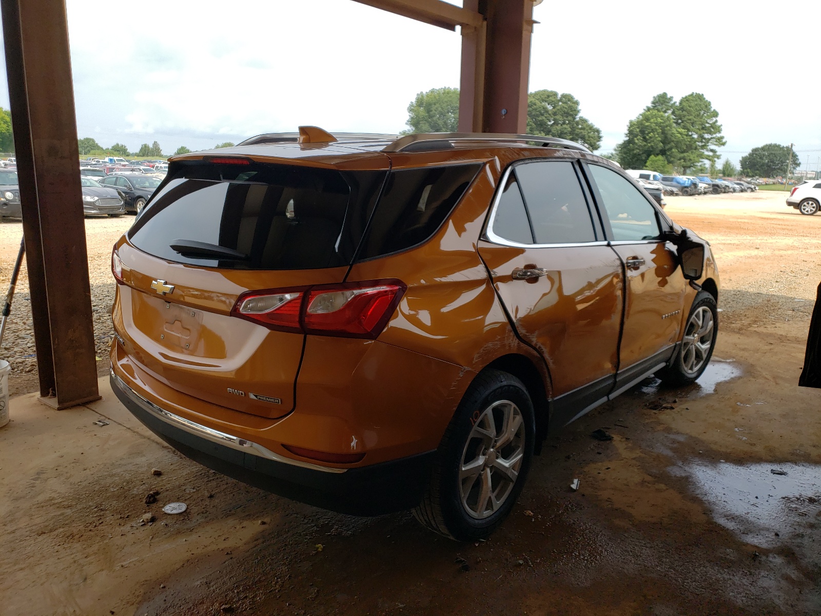 Photo 4 from auction – 2018 CHEVROLET EQUINOX PR with VIN 2GNAXVEV7J6120234
