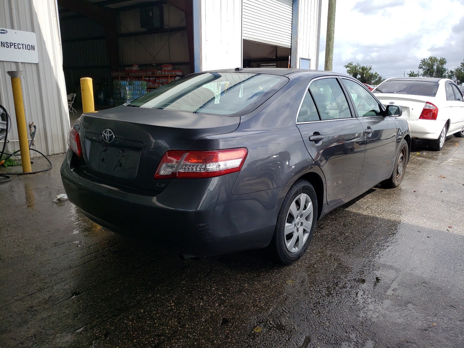 Photo 4 from auction – 2010 TOYOTA CAMRY BASE with VIN 4T1BF3EK5AU030300