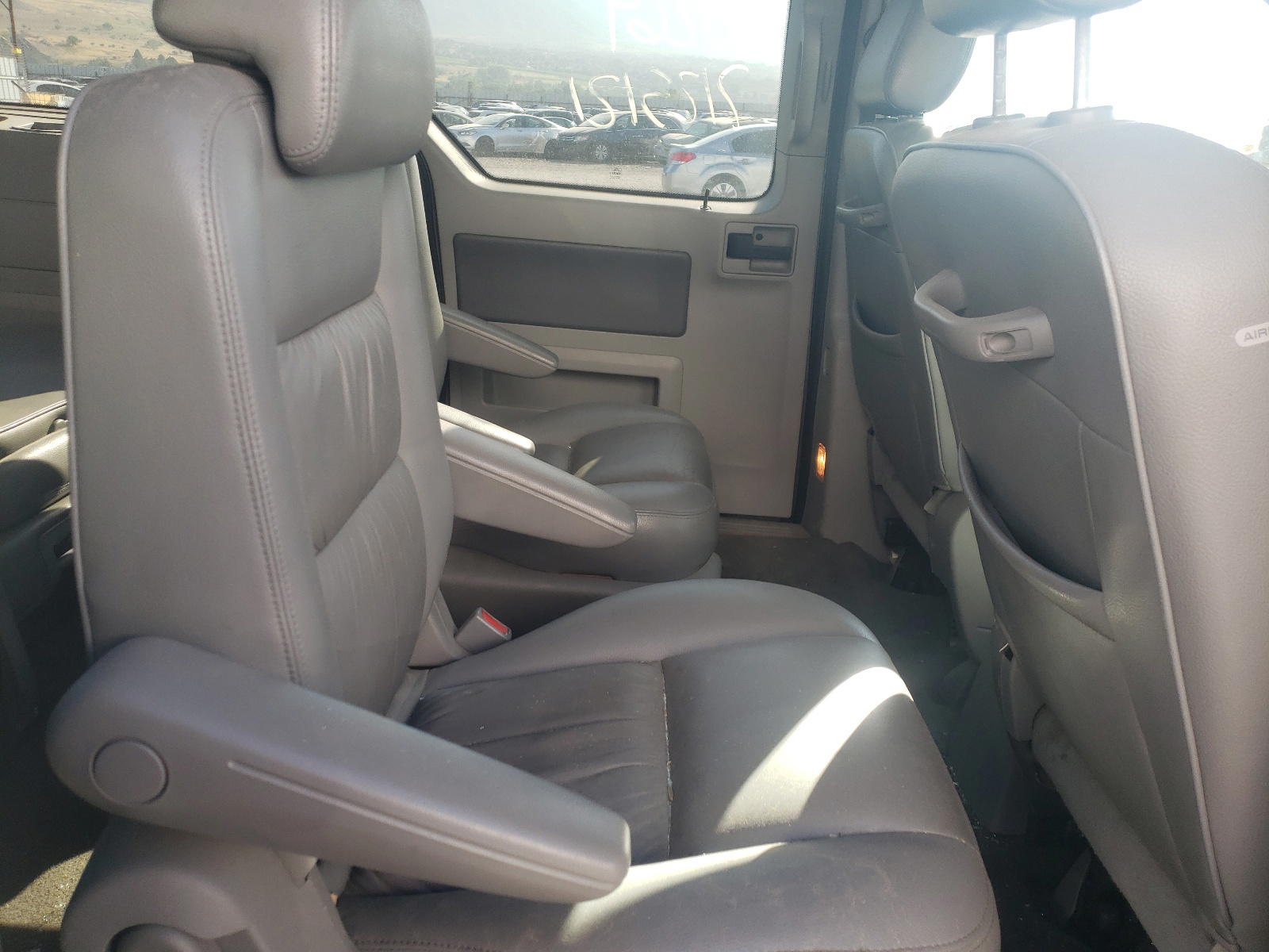 Photo 6 from auction – 2006 FORD FREESTAR S with VIN 2FMDA52256BA05434