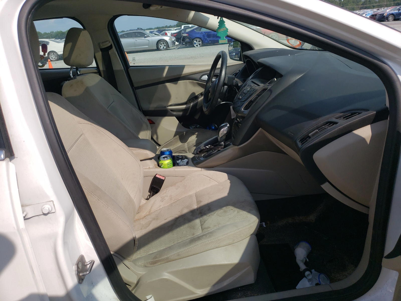 Photo 5 from auction – 2012 FORD FOCUS SEL with VIN 1FAHP3H22CL344525