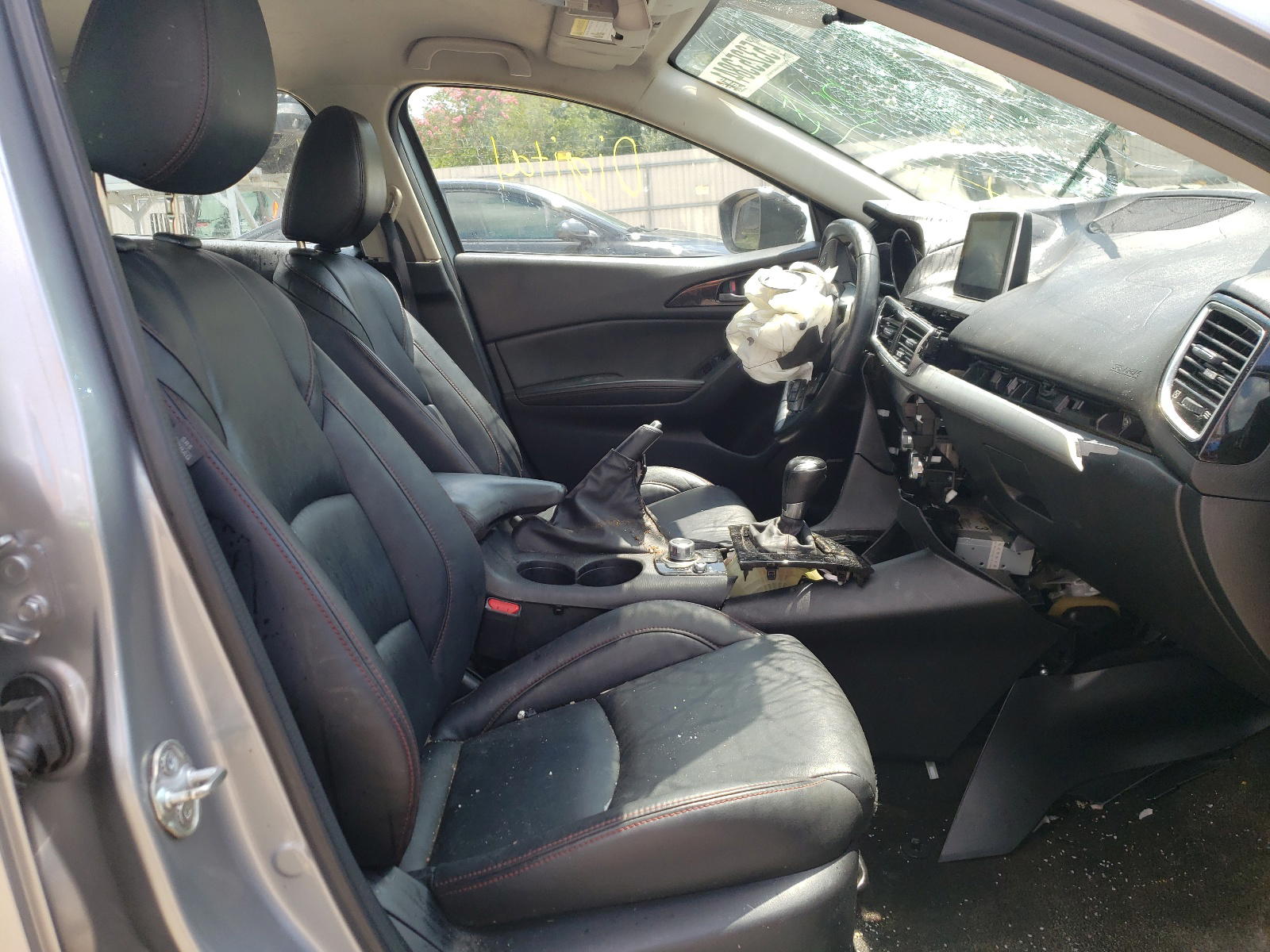 Photo 5 from auction – 2014 MAZDA 3 TOURING with VIN JM1BM1V3XE1108312