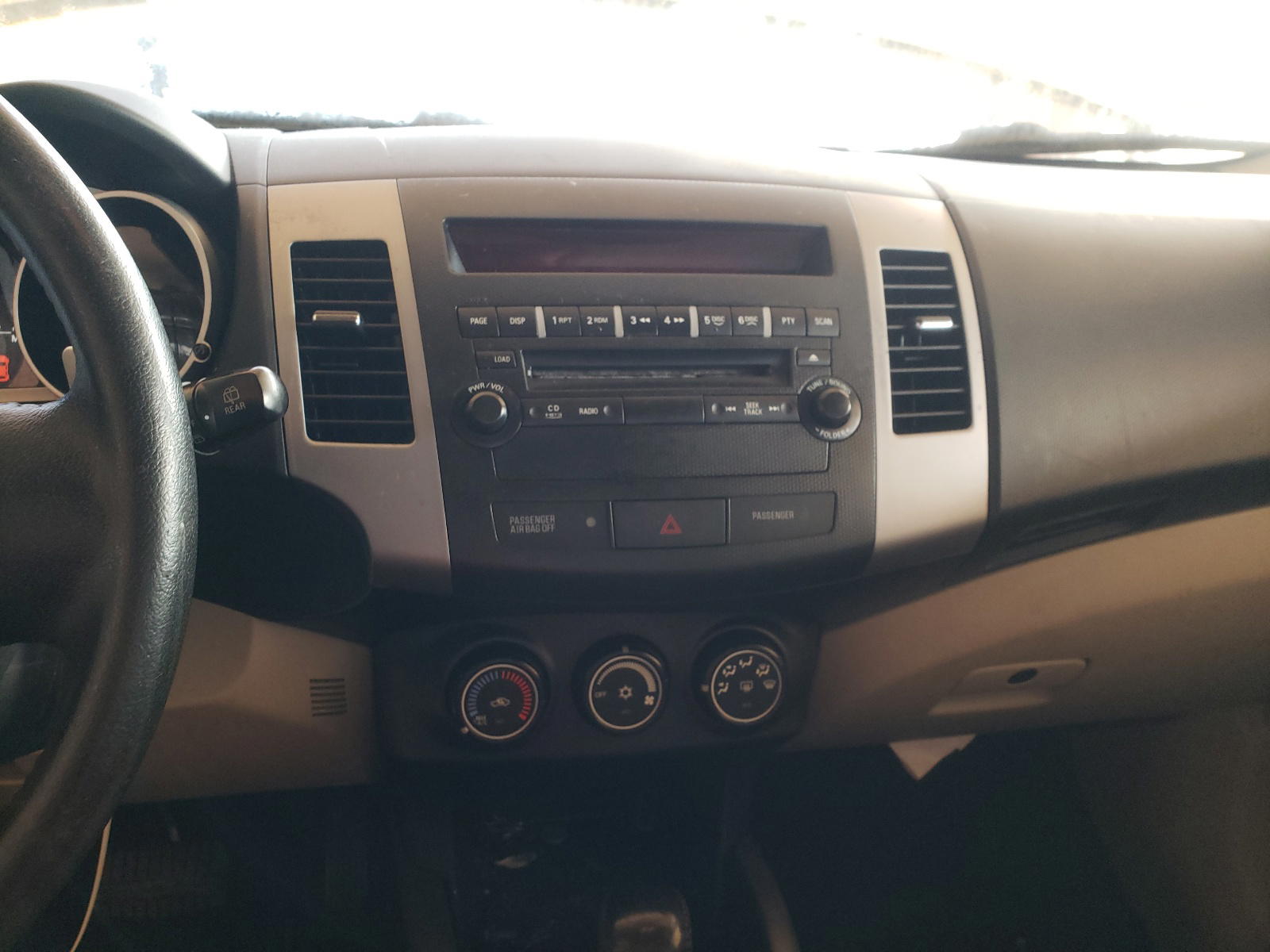 Photo 9 from auction – 2012 MITSUBISHI OUTLANDER with VIN JA4AS3AWXCU027832