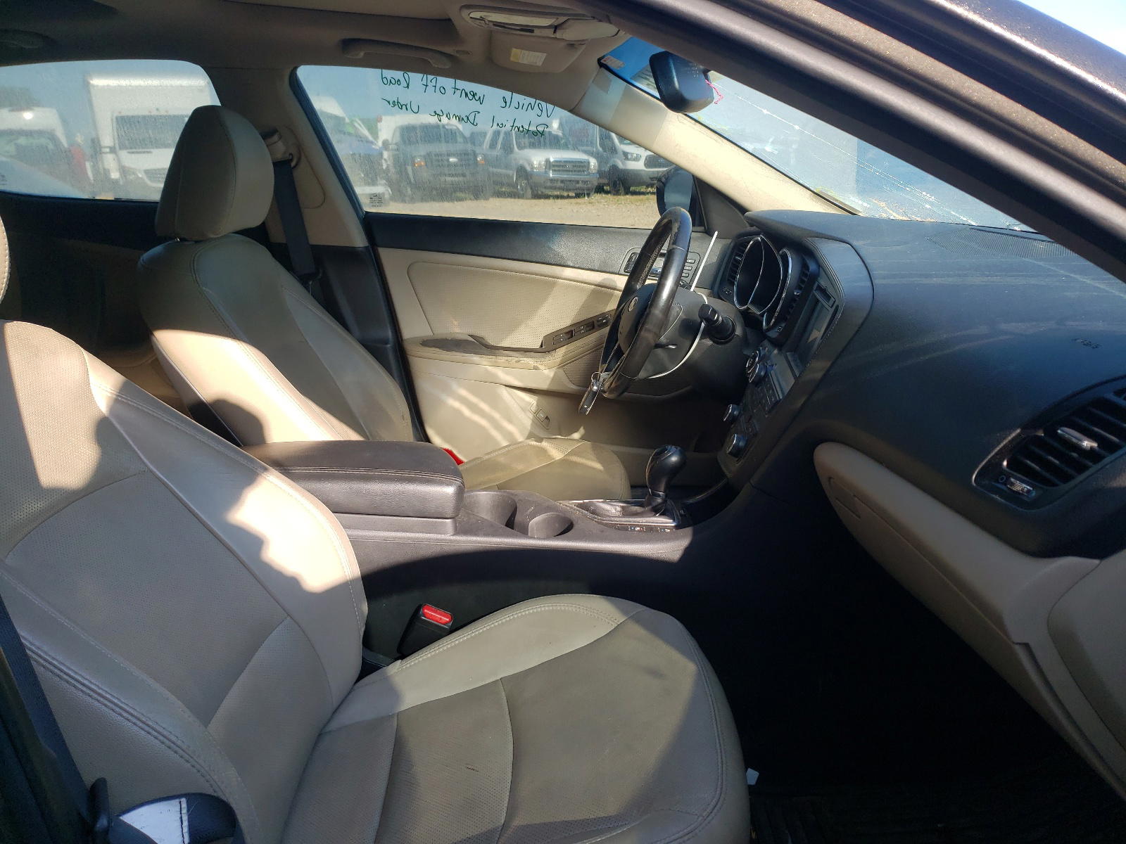 Photo 5 from auction – 2012 KIA OPTIMA EX with VIN 5XXGN4A66CG041553