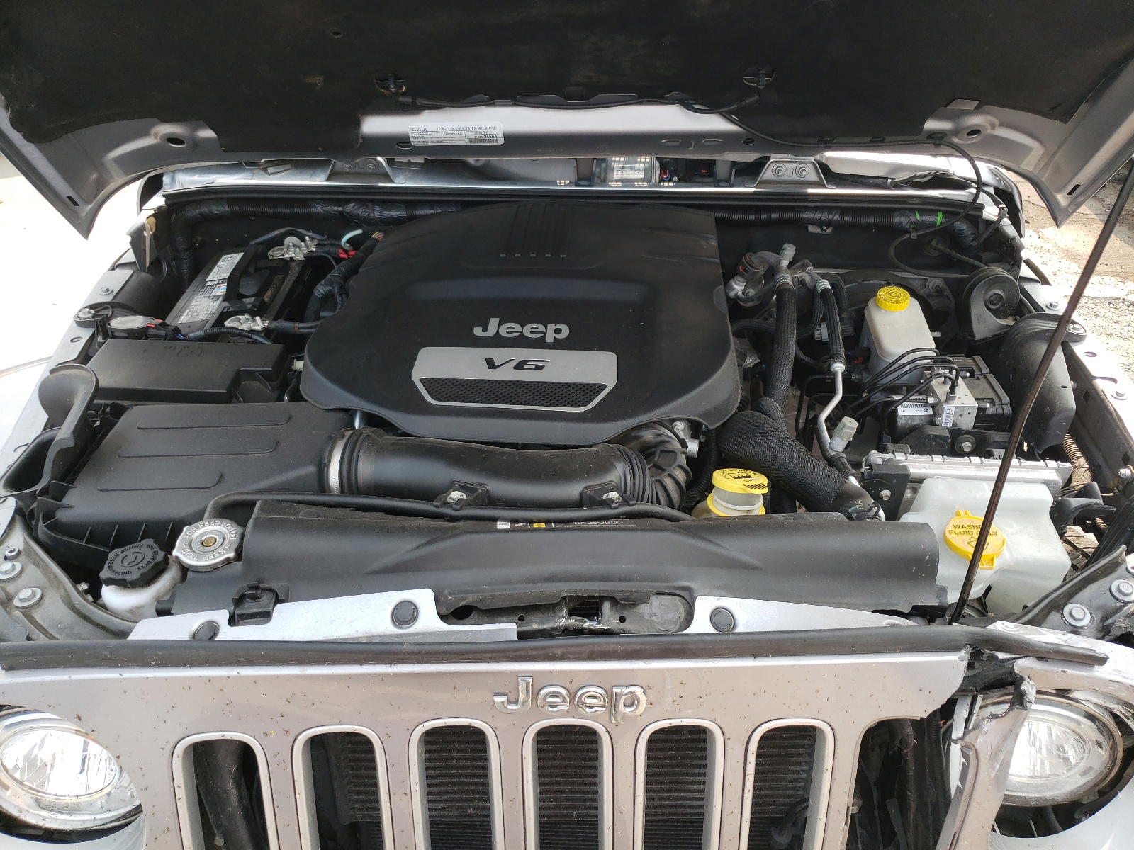 Photo 7 from auction – 2017 JEEP WRANGLER U with VIN 1C4BJWEG2HL535551