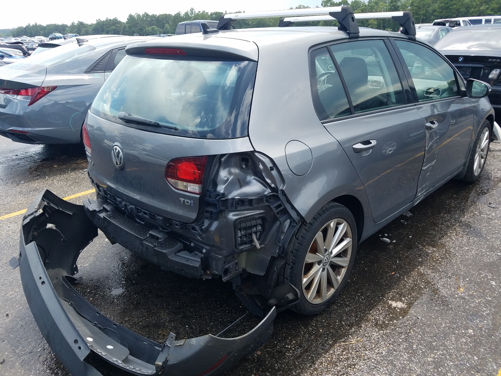 Photo 4 from auction – 2013 VOLKSWAGEN GOLF with VIN WVWDM7AJ3DW133361