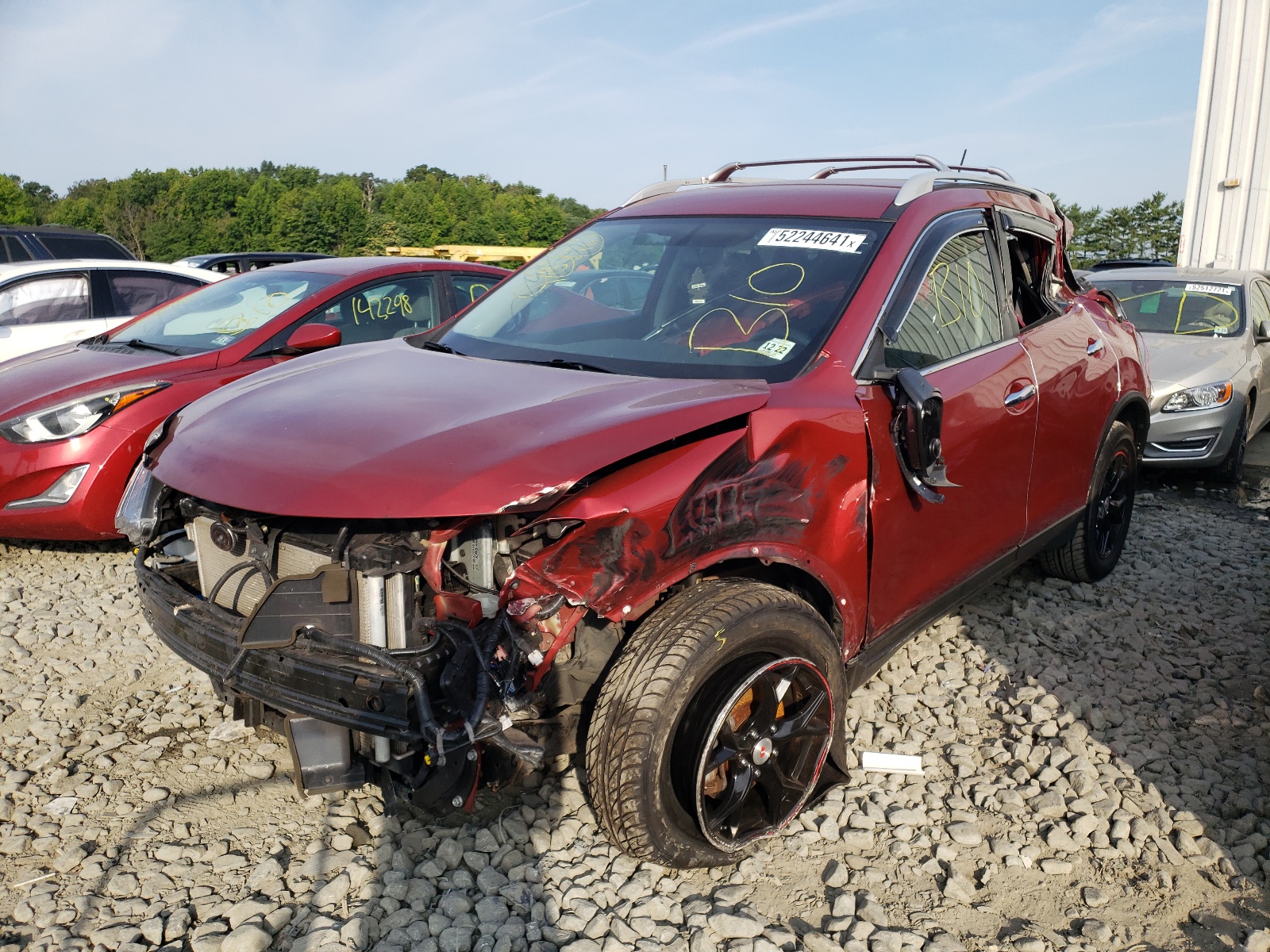 Photo 2 from auction – 2016 NISSAN ROGUE S with VIN 5N1AT2MV4GC914799