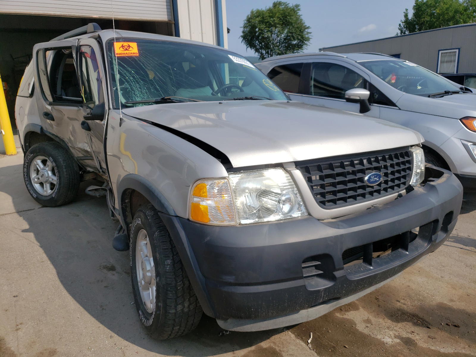 FORD EXPLORER X 2005 with VIN 1FMZU72K65UB03907 - Photo from auction