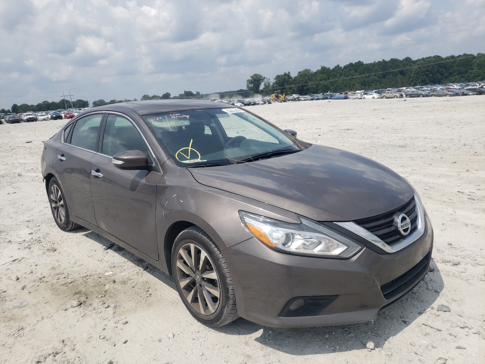 NISSAN ALTIMA 2.5 2017 with VIN 1N4AL3AP1HC134718 - Photo from auction