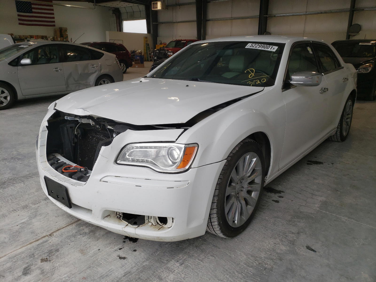 Photo 2 from auction – 2014 CHRYSLER 300 with VIN 2C3CCAAG6EH343120