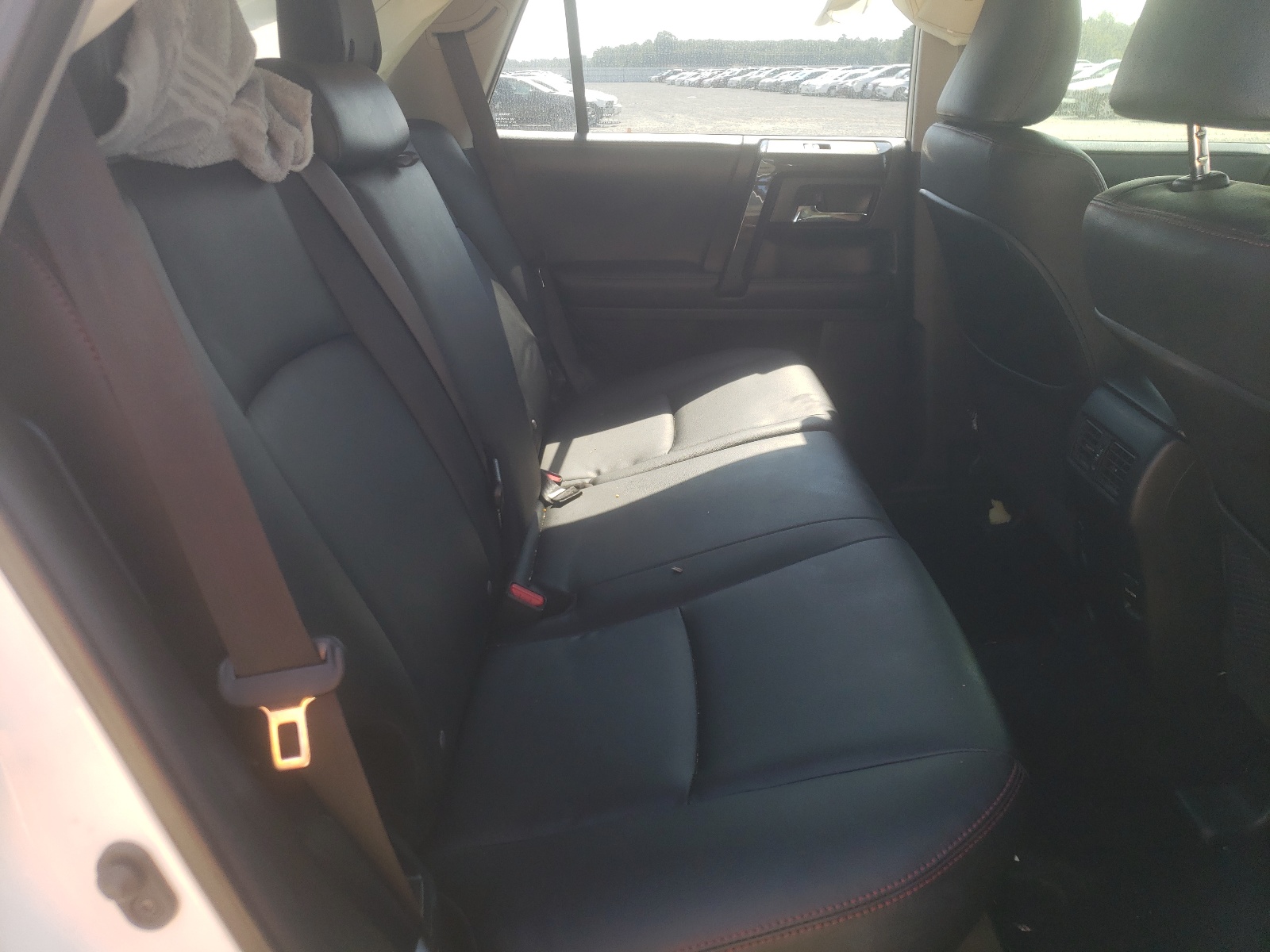 Photo 6 from auction – 2017 TOYOTA 4RUNNER SR with VIN JTEBU5JR1H5471463
