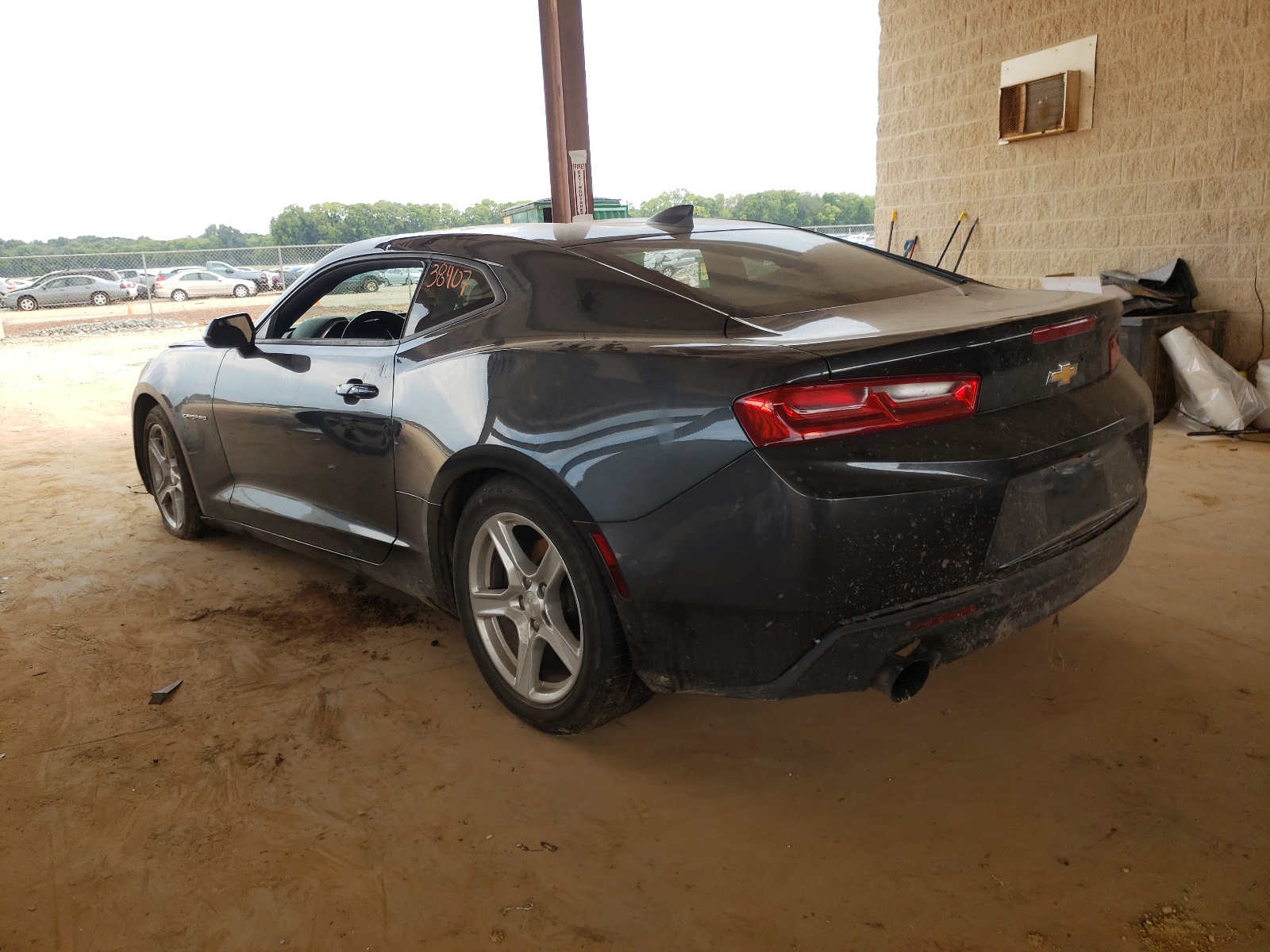 Photo 3 from auction – 2018 CHEVROLET CAMARO LS with VIN 1G1FA1RX7J0189320
