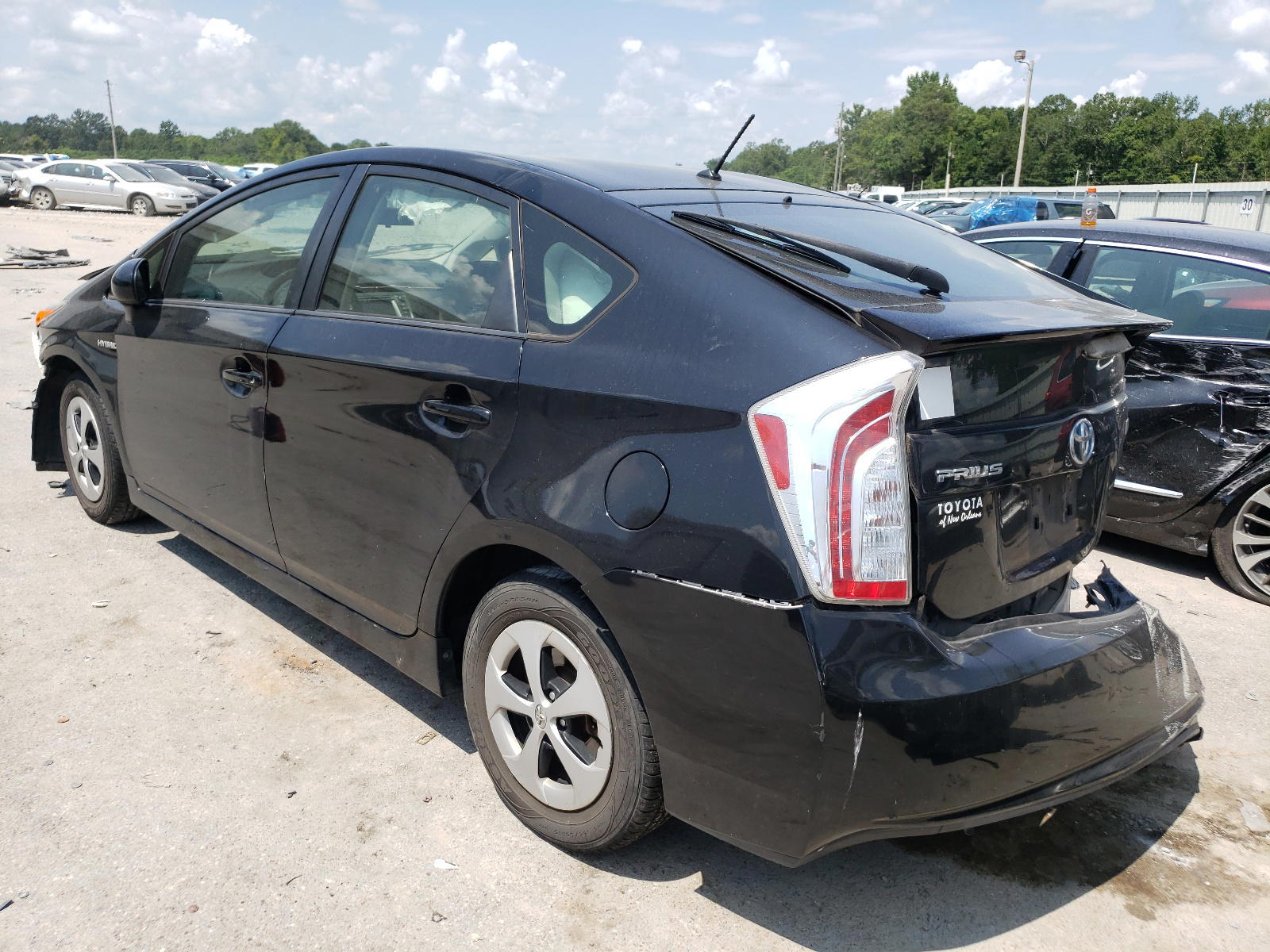 Photo 3 from auction – 2014 TOYOTA PRIUS with VIN JTDKN3DU7E0377151