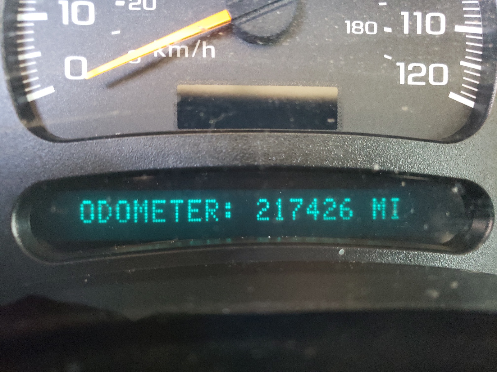 Photo 8 from auction – 2005 GMC YUKON with VIN 1GKEC13T75J200968