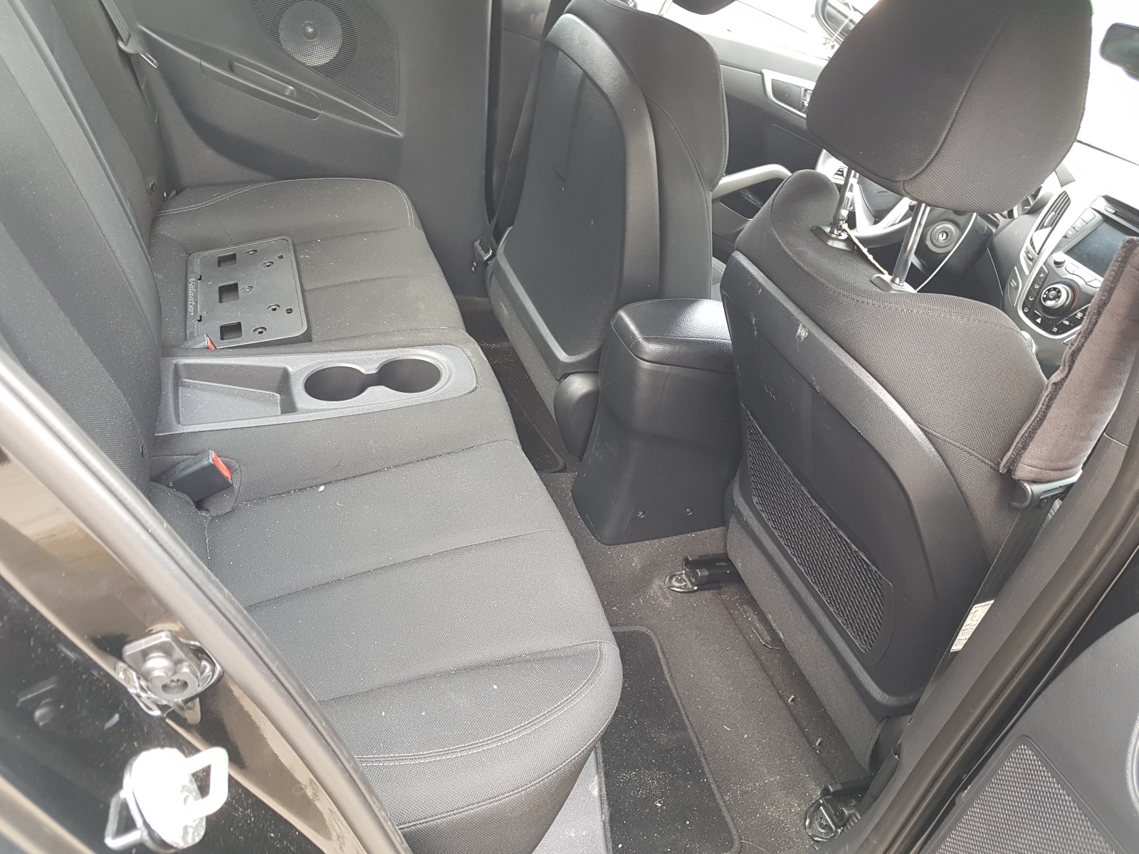 Photo 6 from auction – 2014 HYUNDAI VELOSTER with VIN KMHTC6AD0EU198812